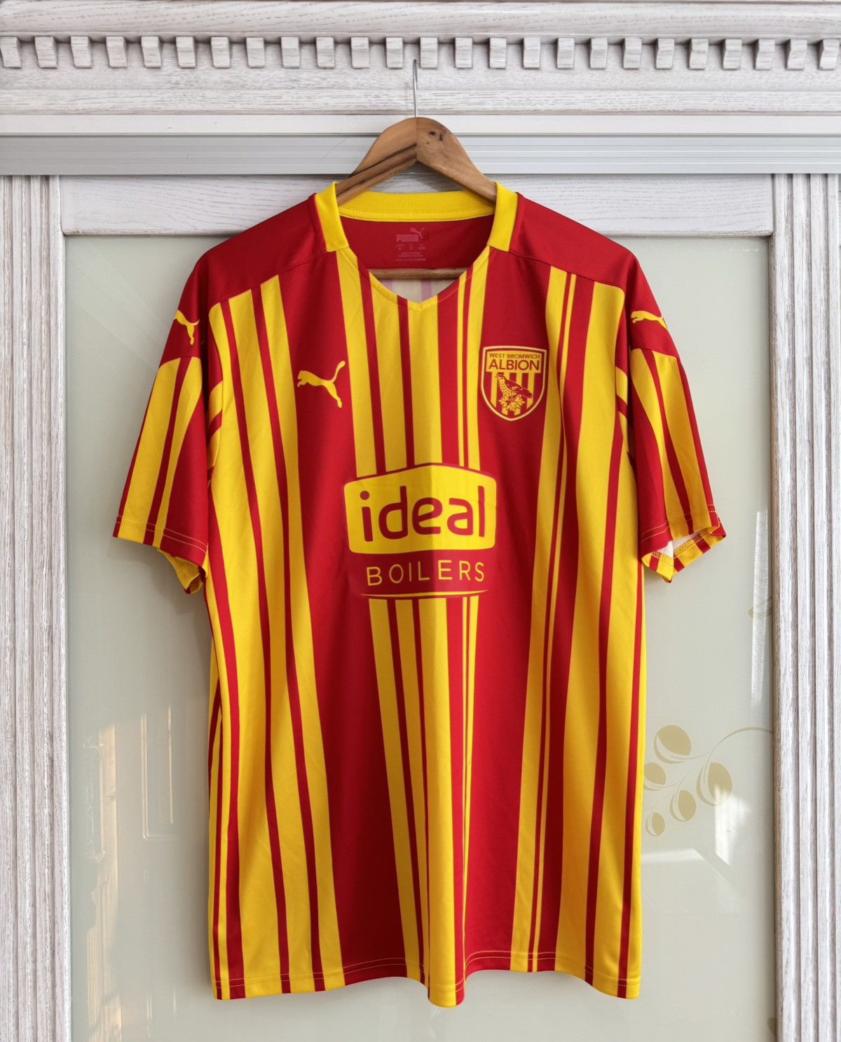 Puma West Bromwich 2020-2021 Third Soccer Jersey Football Kit Size US XL / EU 56 / 4 - 1 Thumbnail