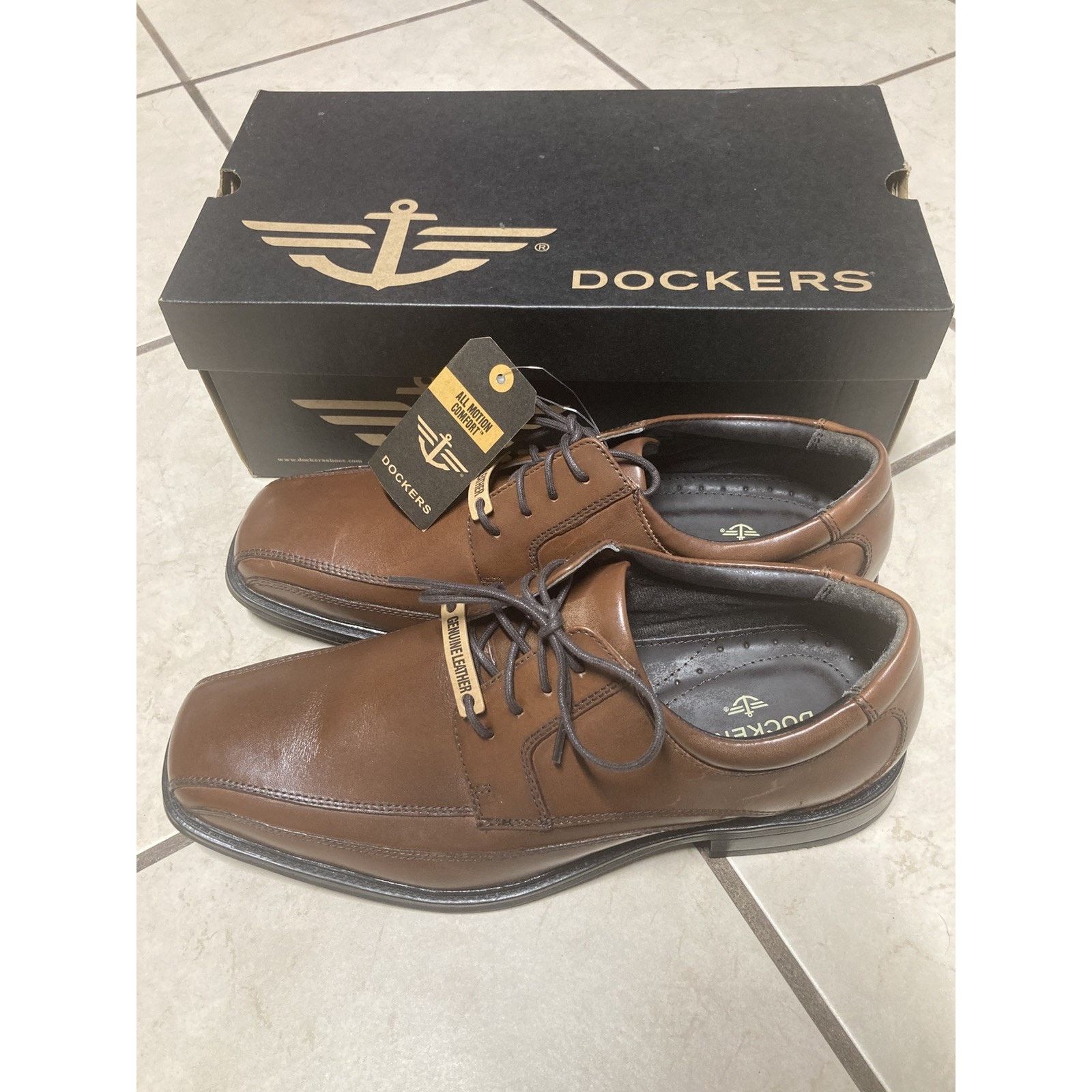 Dockers NIB Dockers Endow Brown Leather Oxford - 8.5 Wide Size US 8.5 / EU 41-42 - 1 Thumbnail
