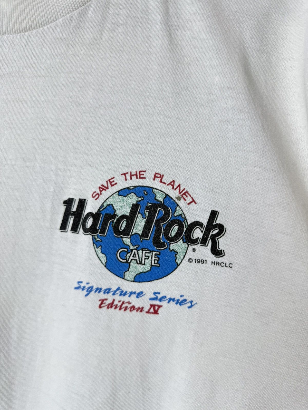 Hard Rock Cafe Vintage 1991 Hard Rock Cafe AIDS AWARENESS T Shirt Size US M / EU 48-50 / 2 - 4 Thumbnail