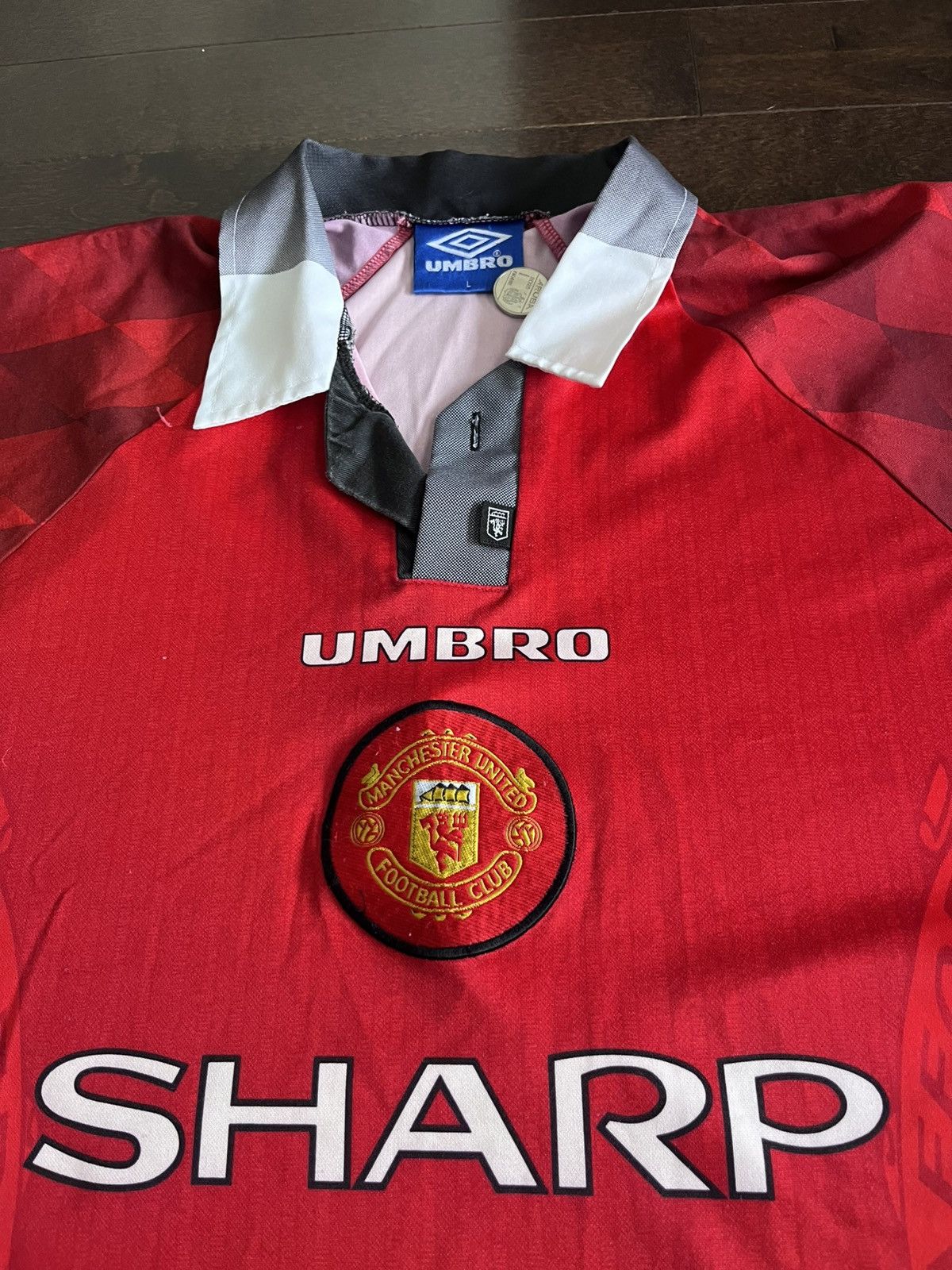 Umbro Vintage Manchester United 1996-1998 Umbro Football Kit Sz L Size US L / EU 52-54 / 3 - 4 Thumbnail