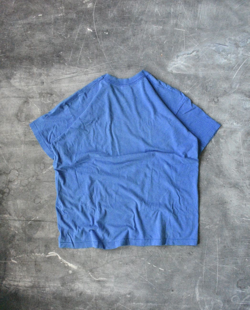 NCAA × Vintage Vintage 90s Memphis Basketball T-Shirt (XXL) Size US XXL / EU 58 / 5 - 2 Thumbnail