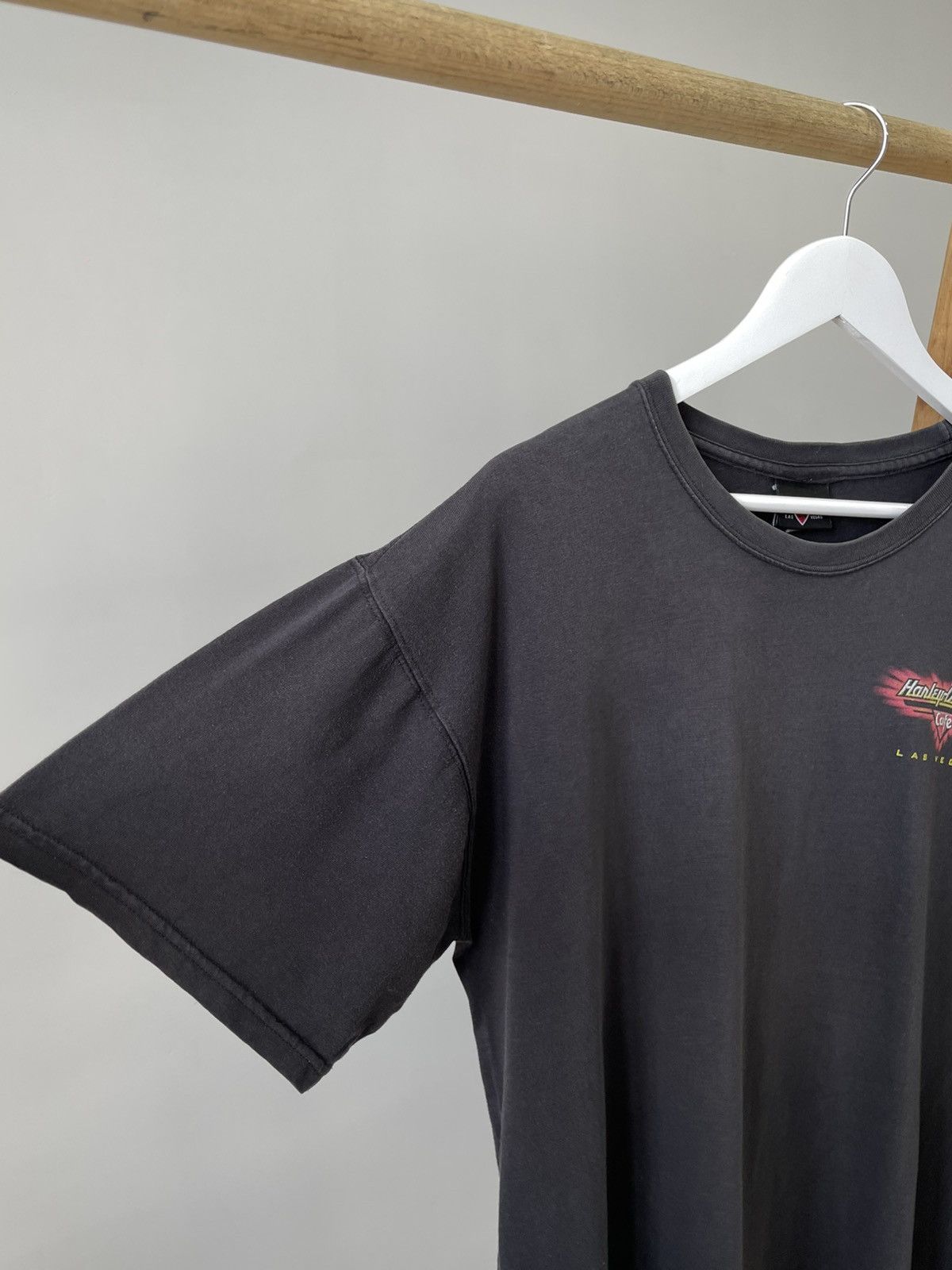 Harley Davidson Vintage 90s Harley Davidson Cafe Las Vegas Eagle Flames Tee Size US L / EU 52-54 / 3 - 11 Thumbnail