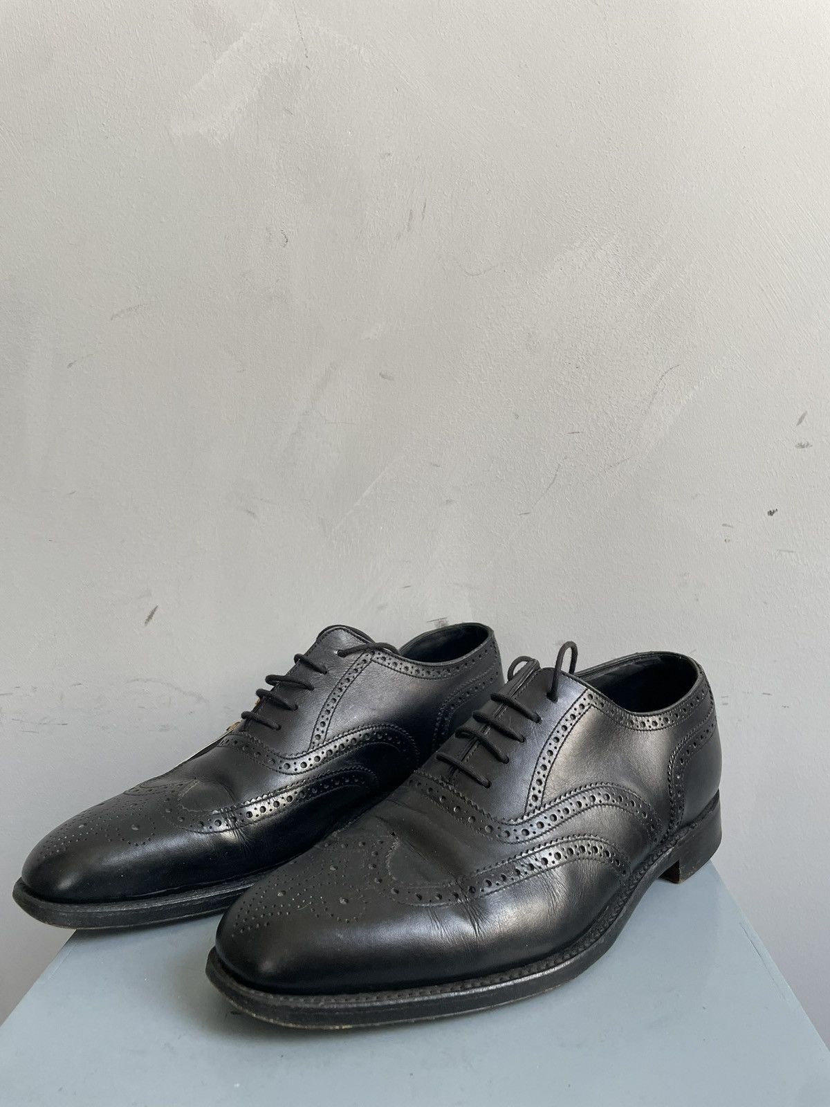 Loake Rare Leather Loake Brogue boots 90s Size US 8 / EU 41 - 1 Thumbnail