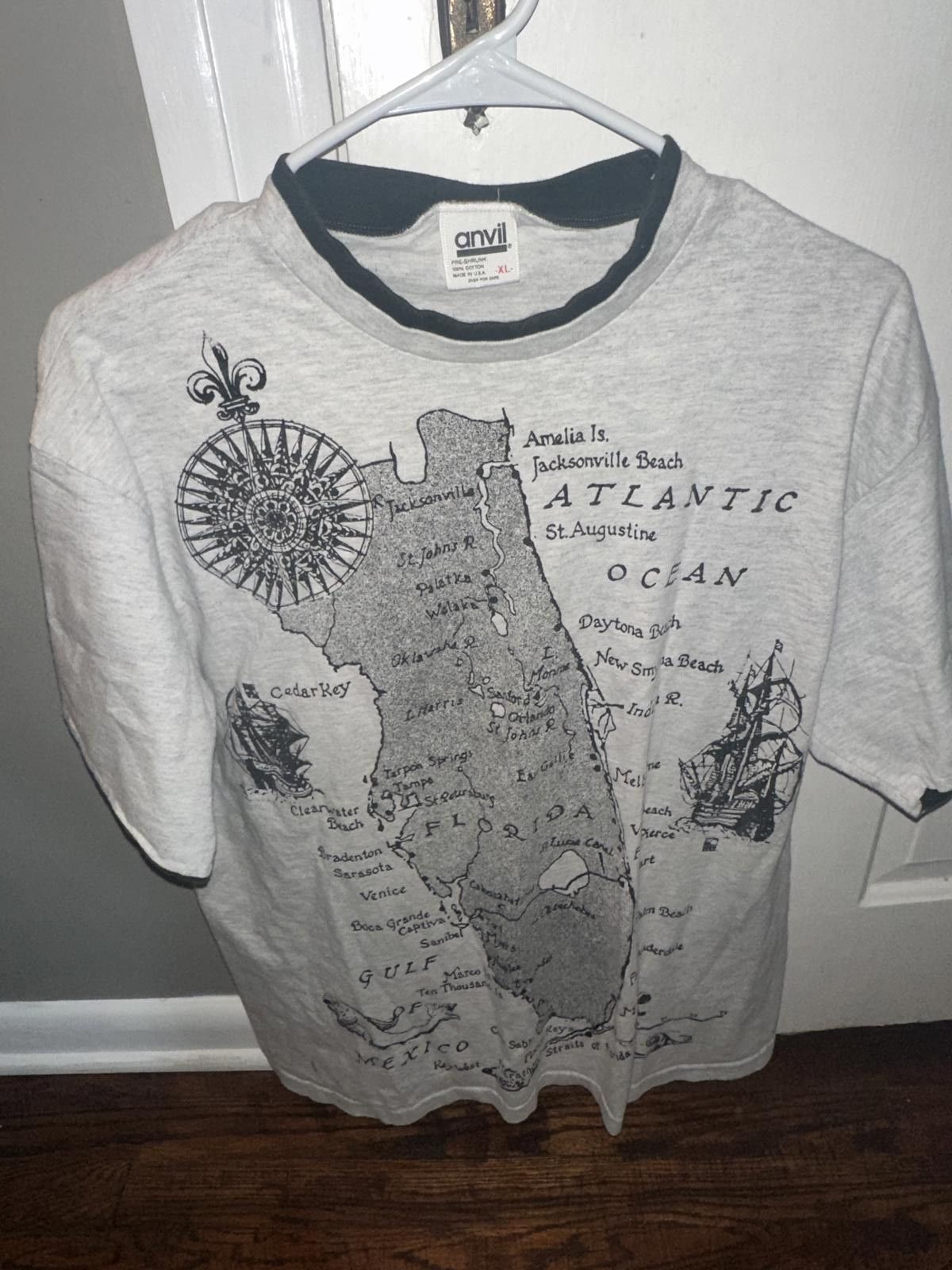 Anvil Vintage Florida Map T-Shirt on Black Bar Anvil Size XL Size US XL / EU 56 / 4 - 1 Thumbnail