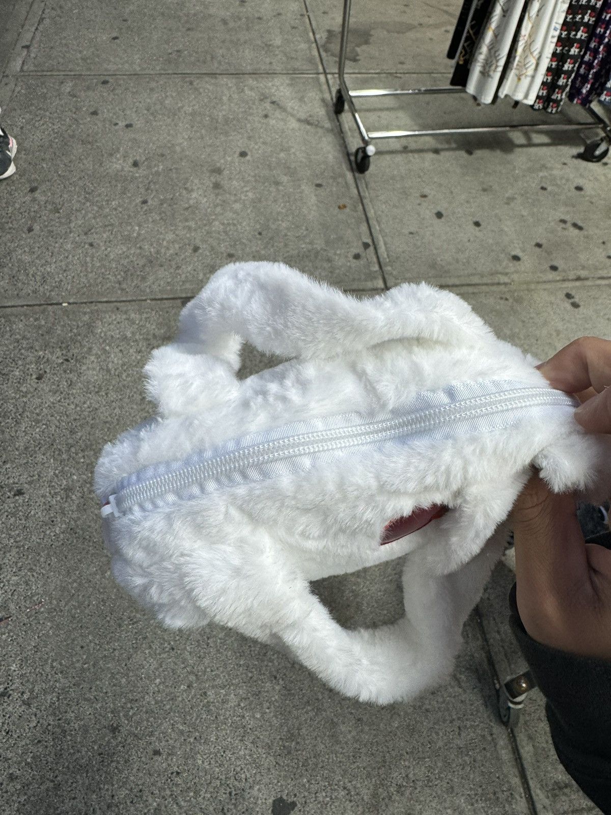 Other Hello KKtty Fuzzy Handbag Size ONE SIZE - 2 Thumbnail