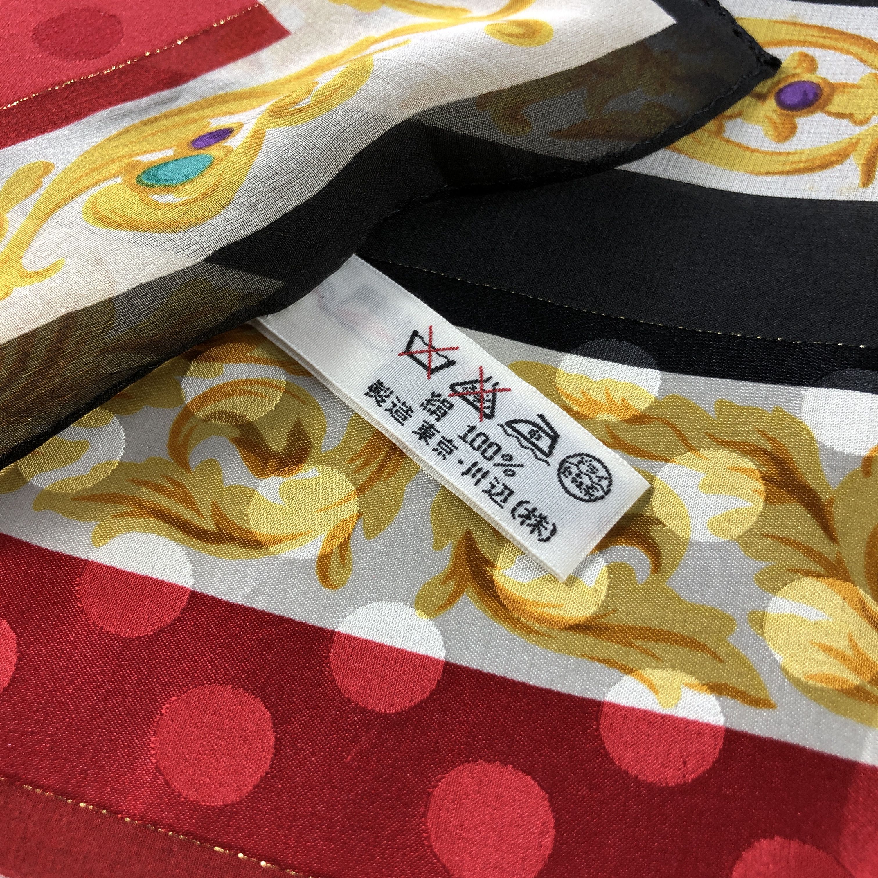 Vintage Valentino Garavani Luxury Silk Scarf M1240 Size ONE SIZE - 6 Thumbnail