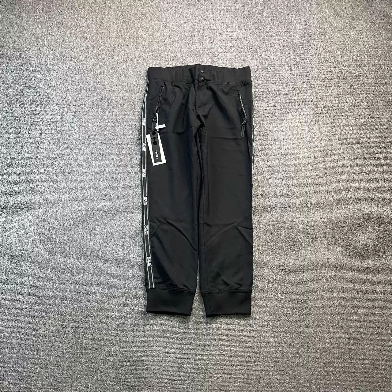 Versace Versace Black Logo Track Pants Size US 32 / EU 48 - 1 Thumbnail