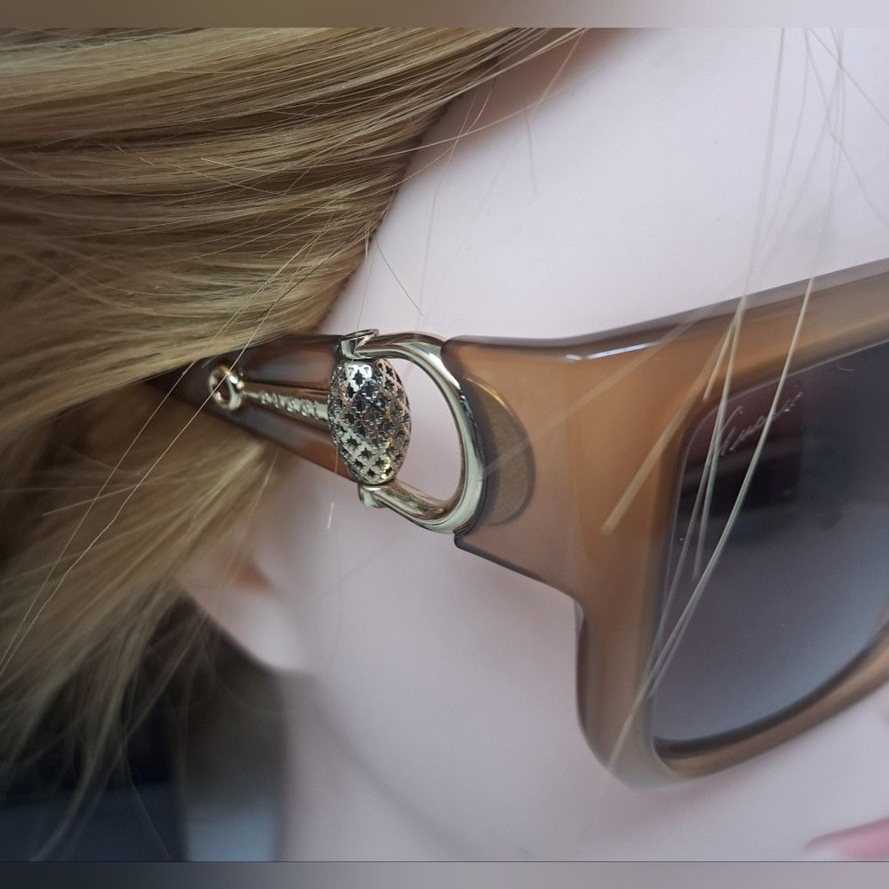 Gucci NWT Gucci Women's Sunglasses Horsebit Oversized Square GG37 Size ONE SIZE - 8 Thumbnail