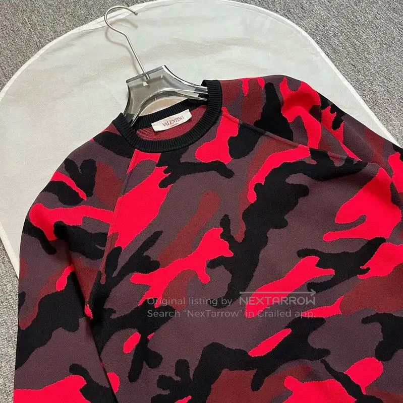 Valentino Valentino Red Camo Sweatshirt for Women . Size M / US 6-8 / IT 42-44 - 4 Thumbnail