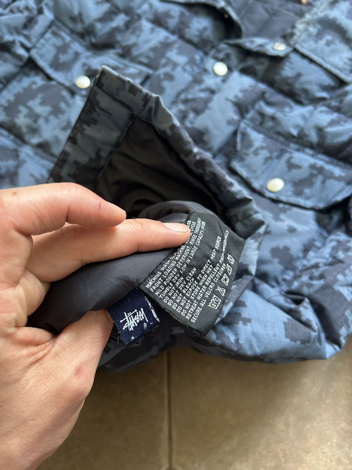 Stussy STUSSY DOWN JACKET CAMO JAPANES Size US L / EU 52-54 / 3 - 8 Thumbnail