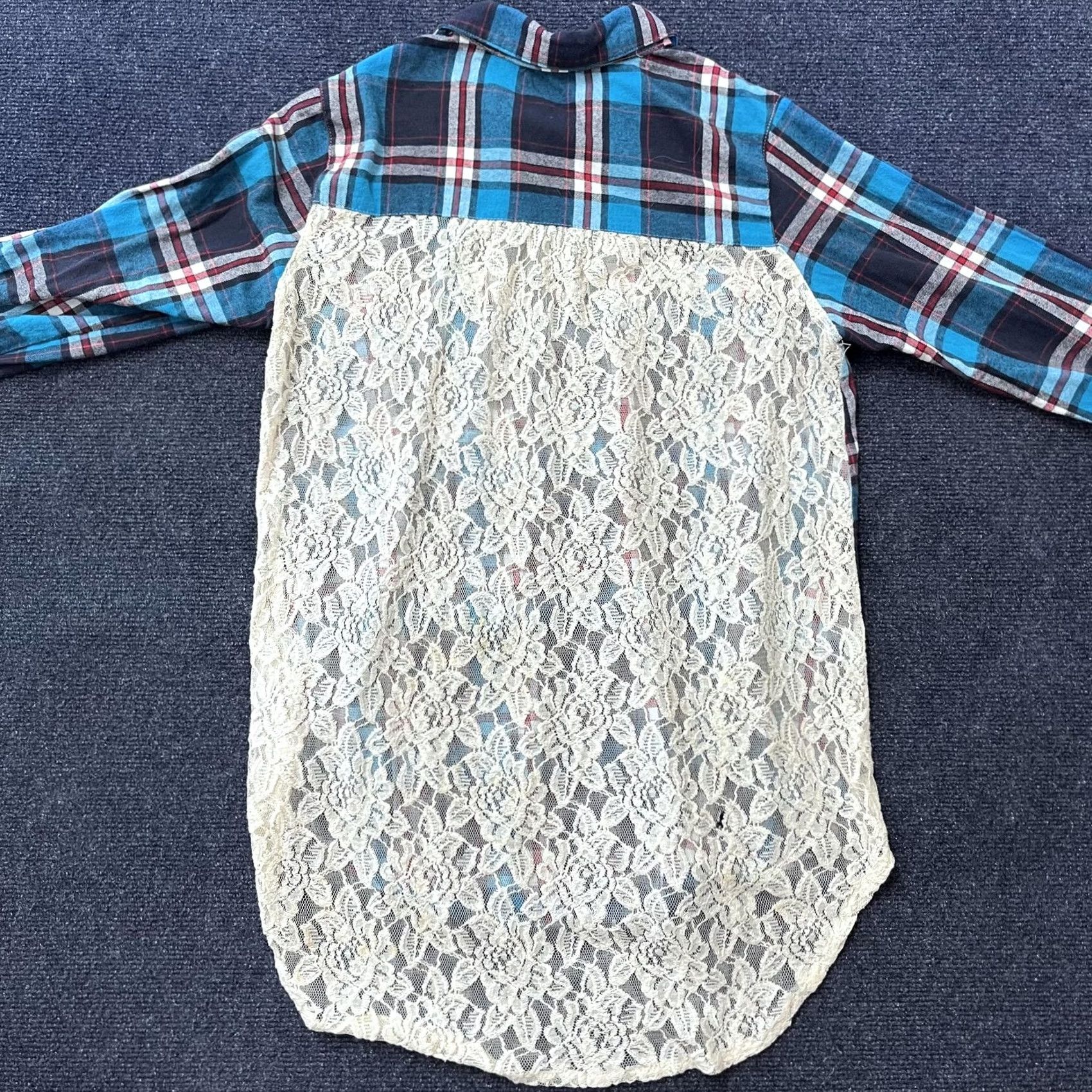 Vintage VINTAGE Altar'd State Shirt Womens M Blue Plaid Button Down Lace Back High Low Size M / US 6-8 / IT 42-44 - 3 Thumbnail