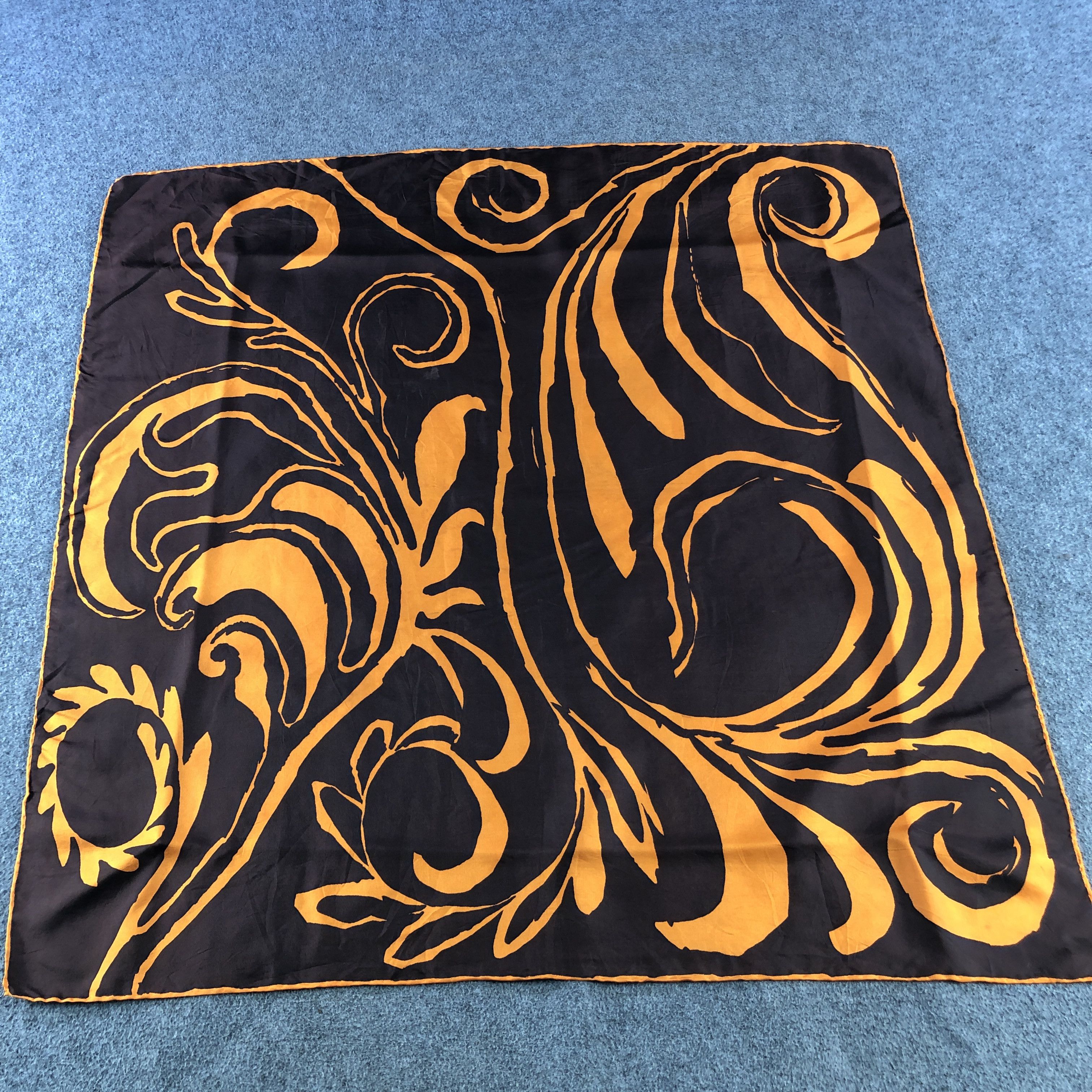 Vintage Vintage Luxury Abstract Rolled Silk Scarf M1364 Size ONE SIZE - 2 Thumbnail