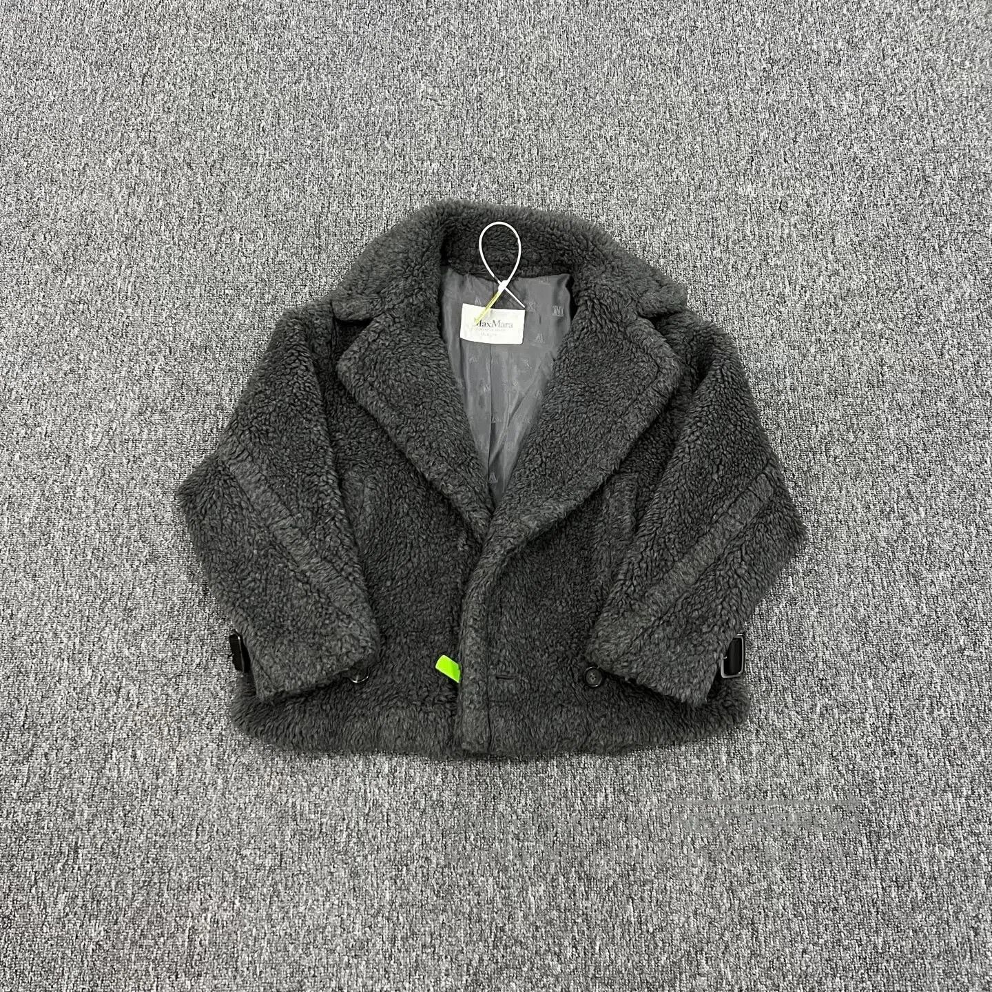 Max Mara MaxMara size 38 Short gray teddy bear jacket| Size M / US 6-8 / IT 42-44 - 2 Thumbnail