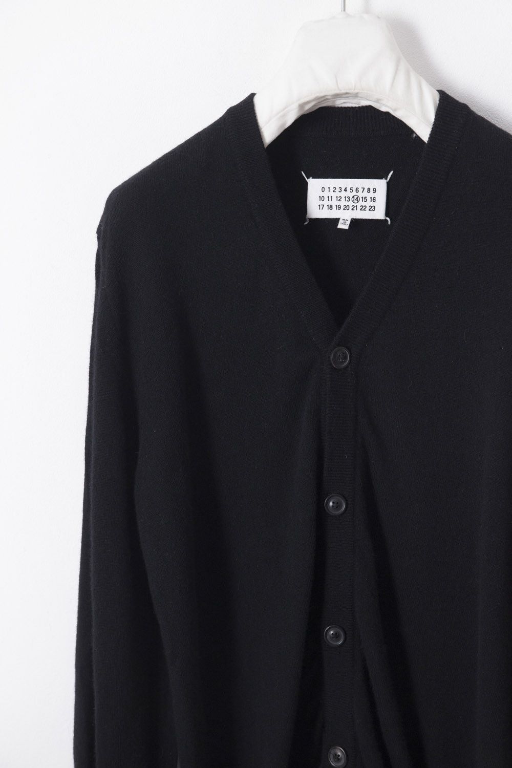 Maison Margiela SS12 wool cardigan with leather elbow patches Size US S / EU 44-46 / 1 - 2 Thumbnail