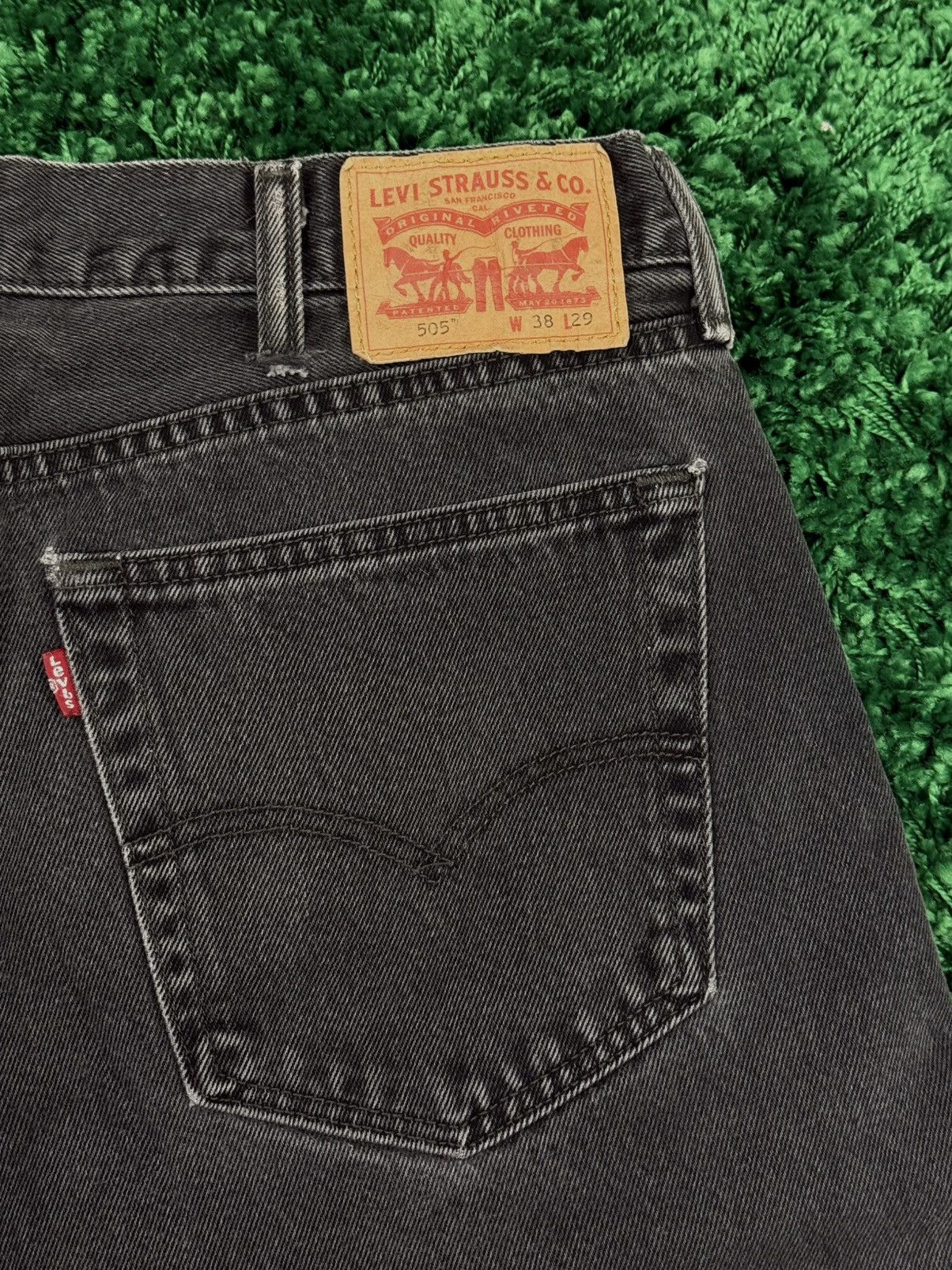 Levi's × Vintage Vintage Levi's 505 Black Denim Jeans Sz. 38 x 29 Tab Size US 38 / EU 54 - 3 Thumbnail