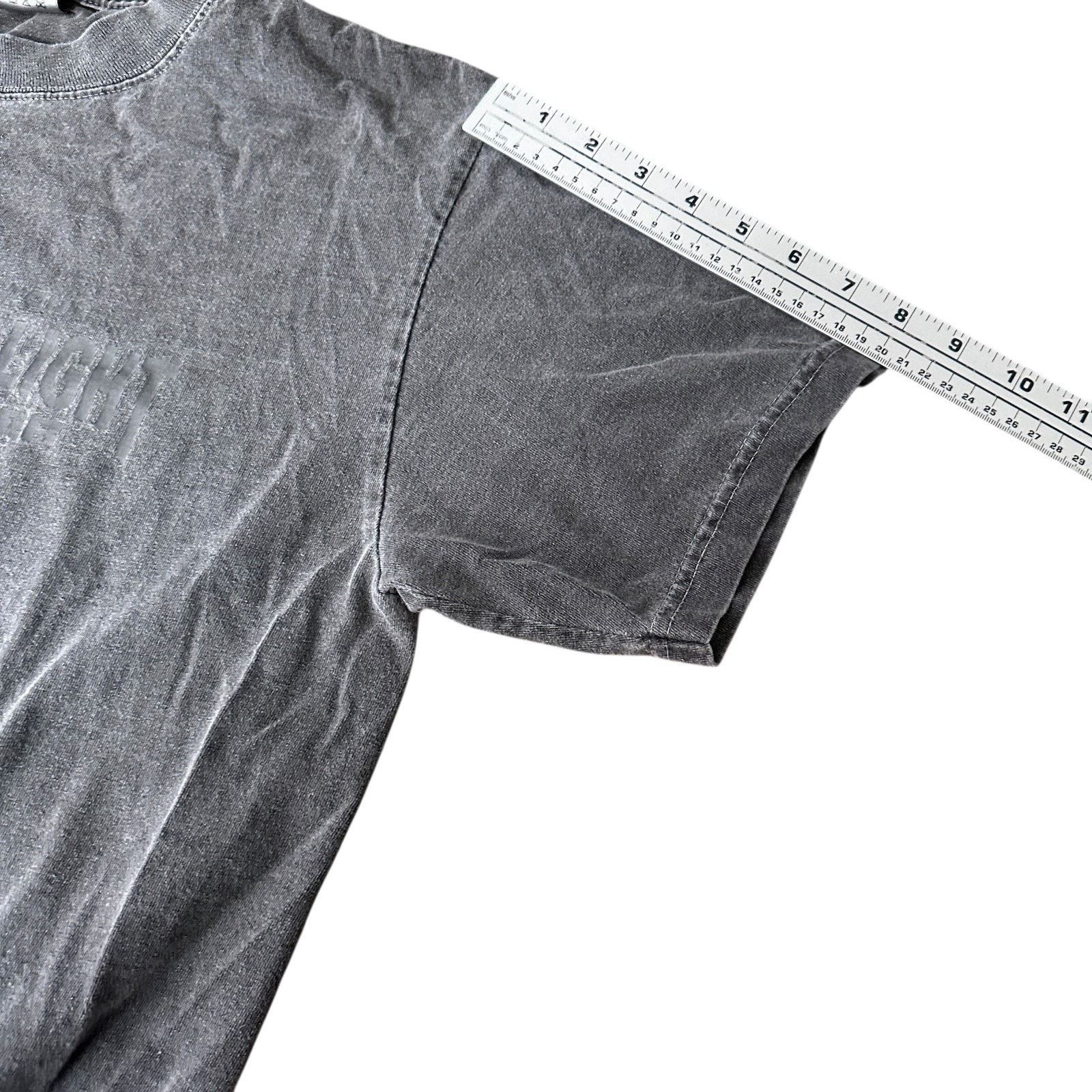 Other Ateez T-Shirt Mens Medium Gray Wanted Dead Or Alive READ Size US M / EU 48-50 / 2 - 9 Thumbnail