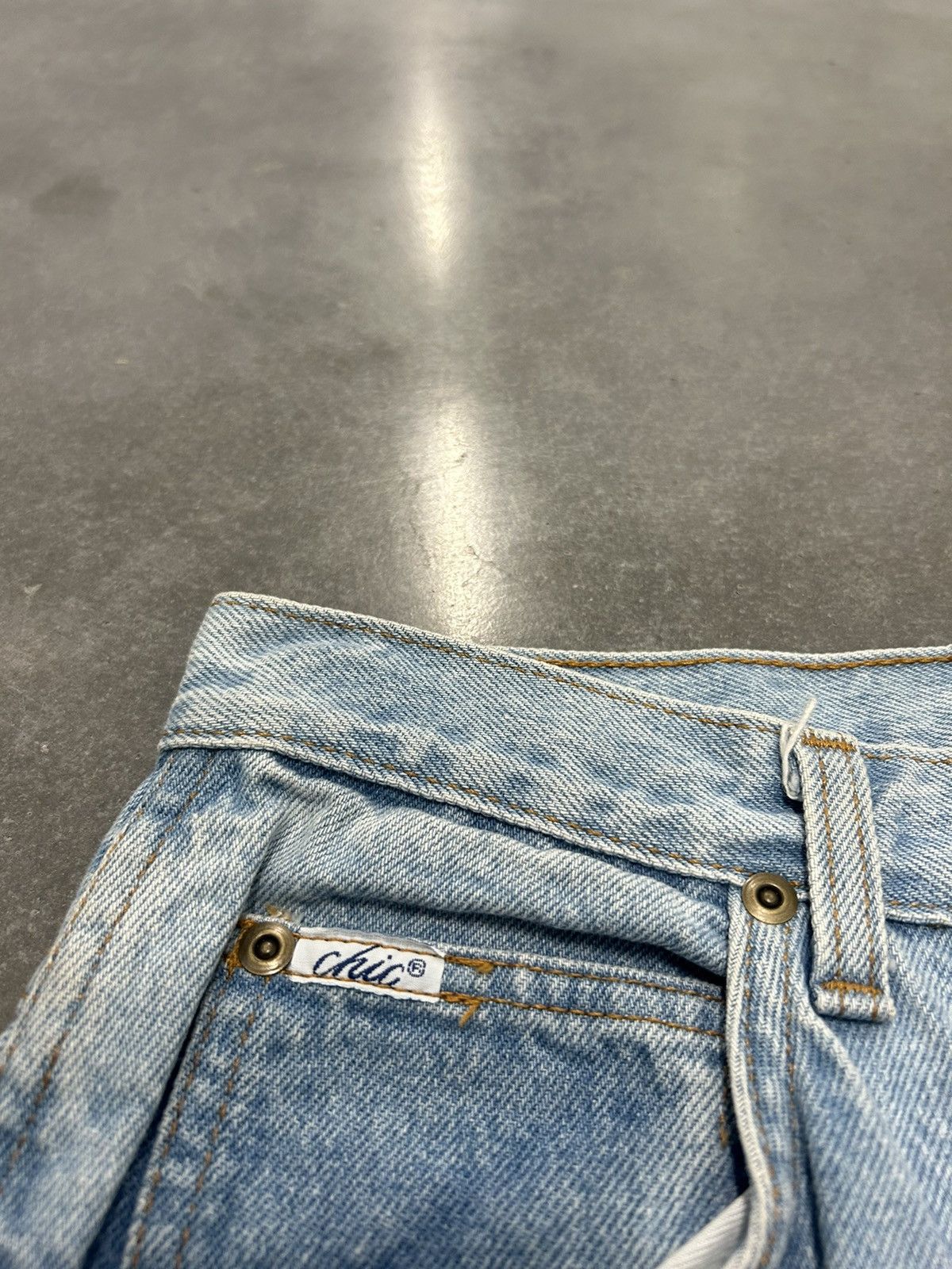 Vintage Custom Chic high waisted straight leg distressed jeans Size 32" / US 10 / IT 46 - 3 Thumbnail