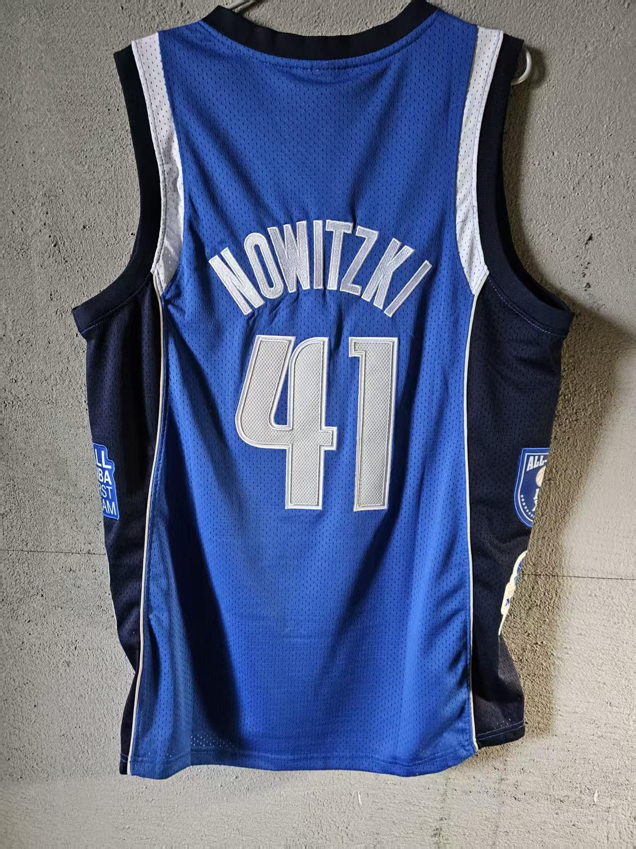 NBA Dallas Mavericks #41 Dirk Nowitzki Jersey Size US L / EU 52-54 / 3 - 2 Thumbnail