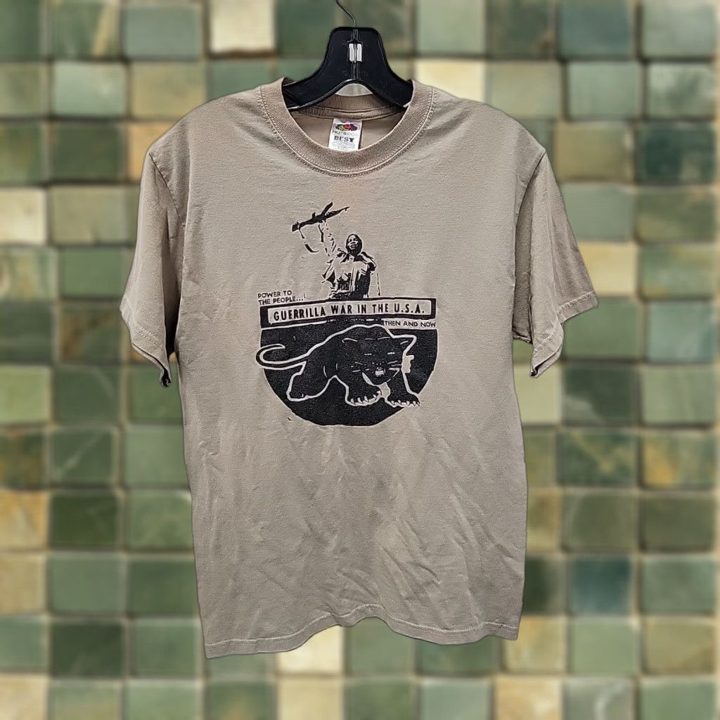 Fruit Of The Loom VINTAGE Black Panther Graphic T-Shirt Mens Medium Beige Fruit Of The Loom Size US M / EU 48-50 / 2 - 1 Thumbnail