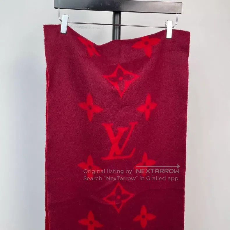 Louis Vuitton Louis Vuitton Burgundy Full Print Cashmere Reversible Frin Size ONE SIZE - 3 Thumbnail