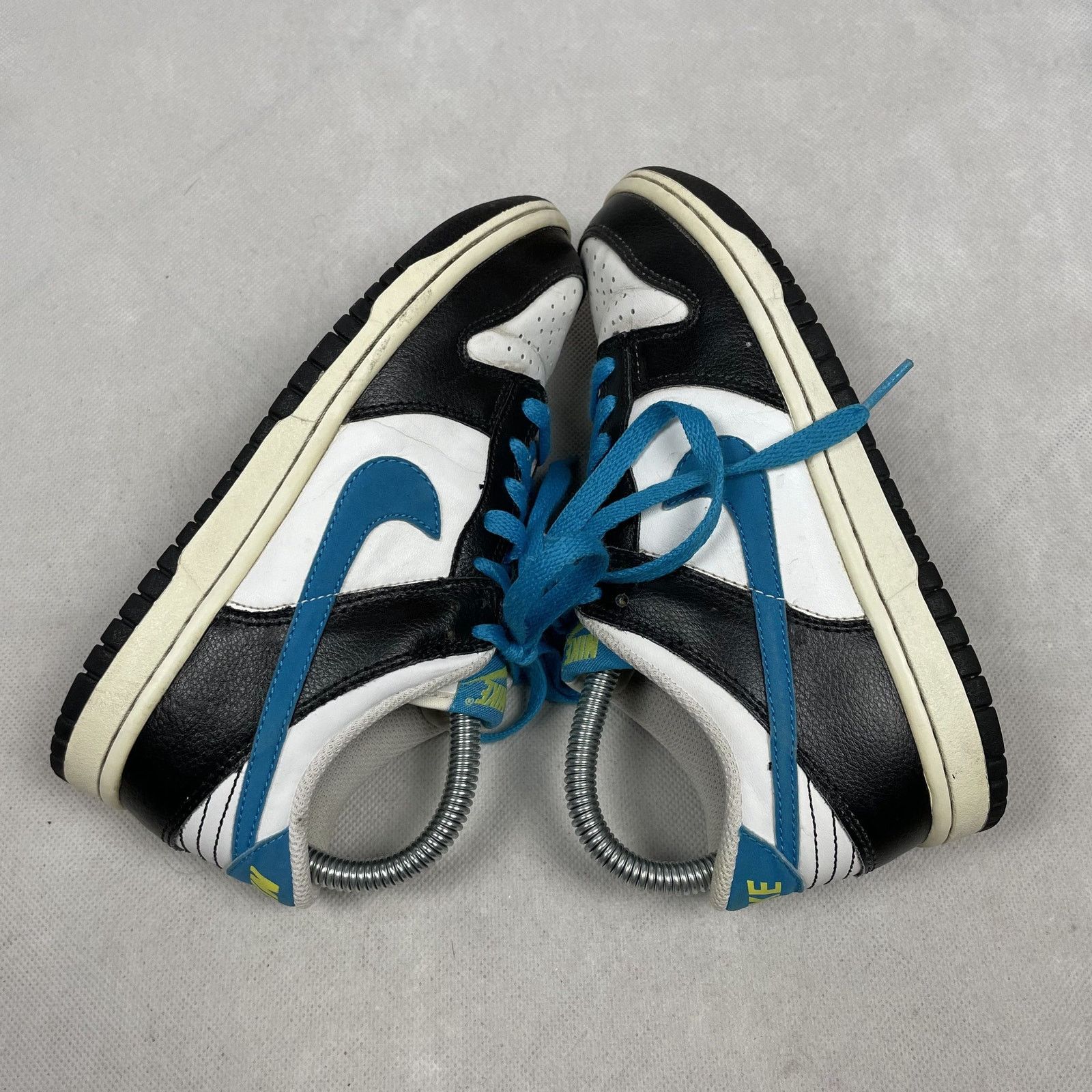 Nike Nike Dunk Low GS 310569-147 White/Orion Blue Sneaker Size 4Y Size US 4 / IT 34 - 3 Thumbnail