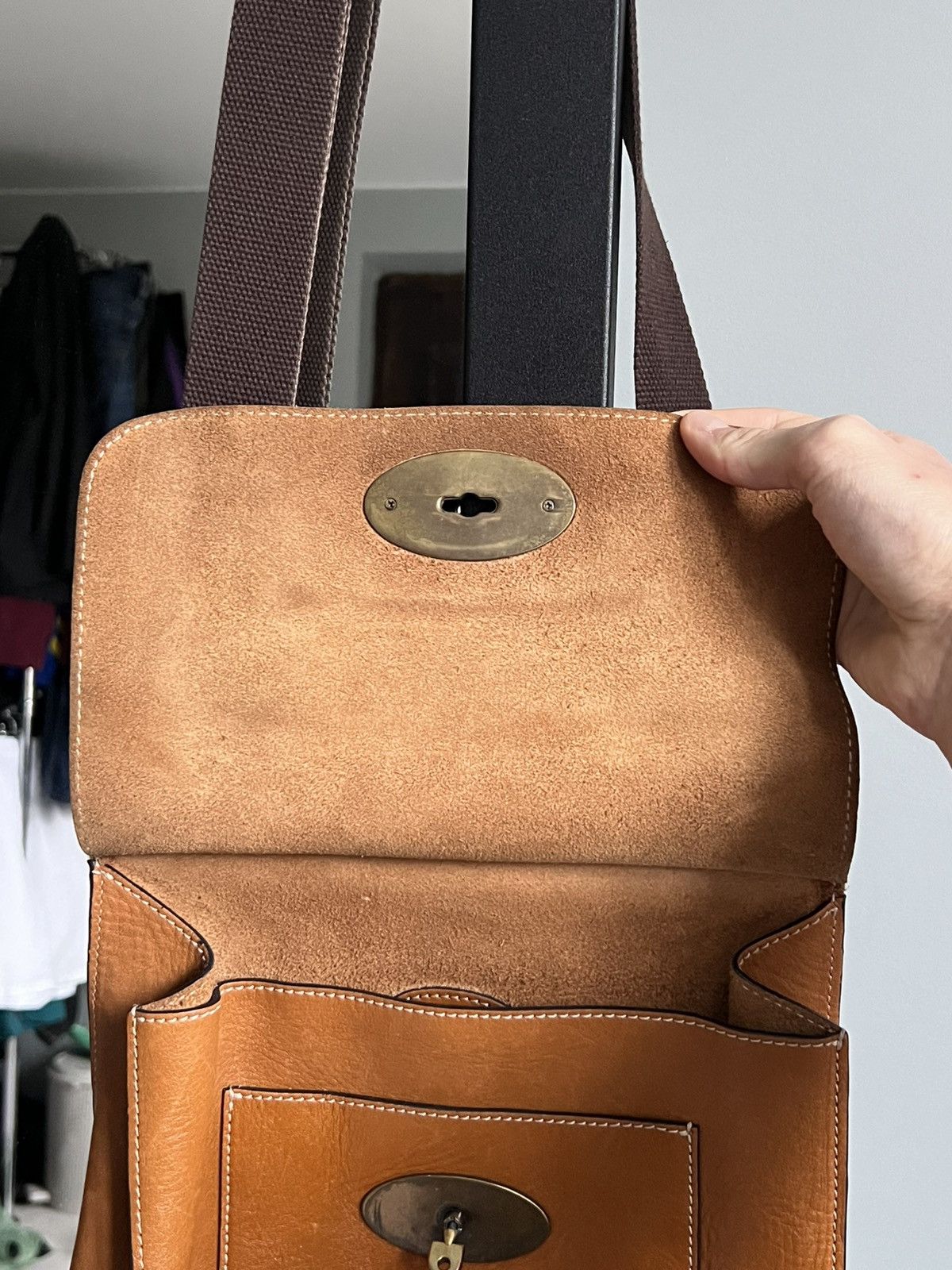 Mulberry Mulberry Genuine Antony Oak Tan Leather Cross Body Handbag Size ONE SIZE - 7 Thumbnail
