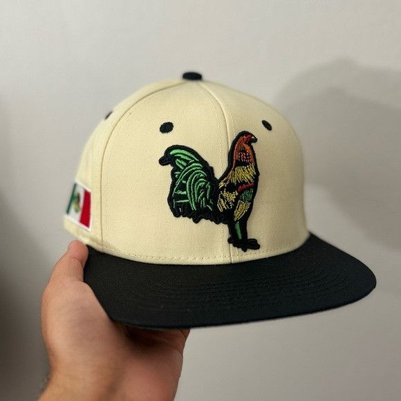 Designer NEW ROOSTER MEXICO OFF-WHITE FLAT BILL SNAPBACK Size ONE SIZE - 1 Thumbnail