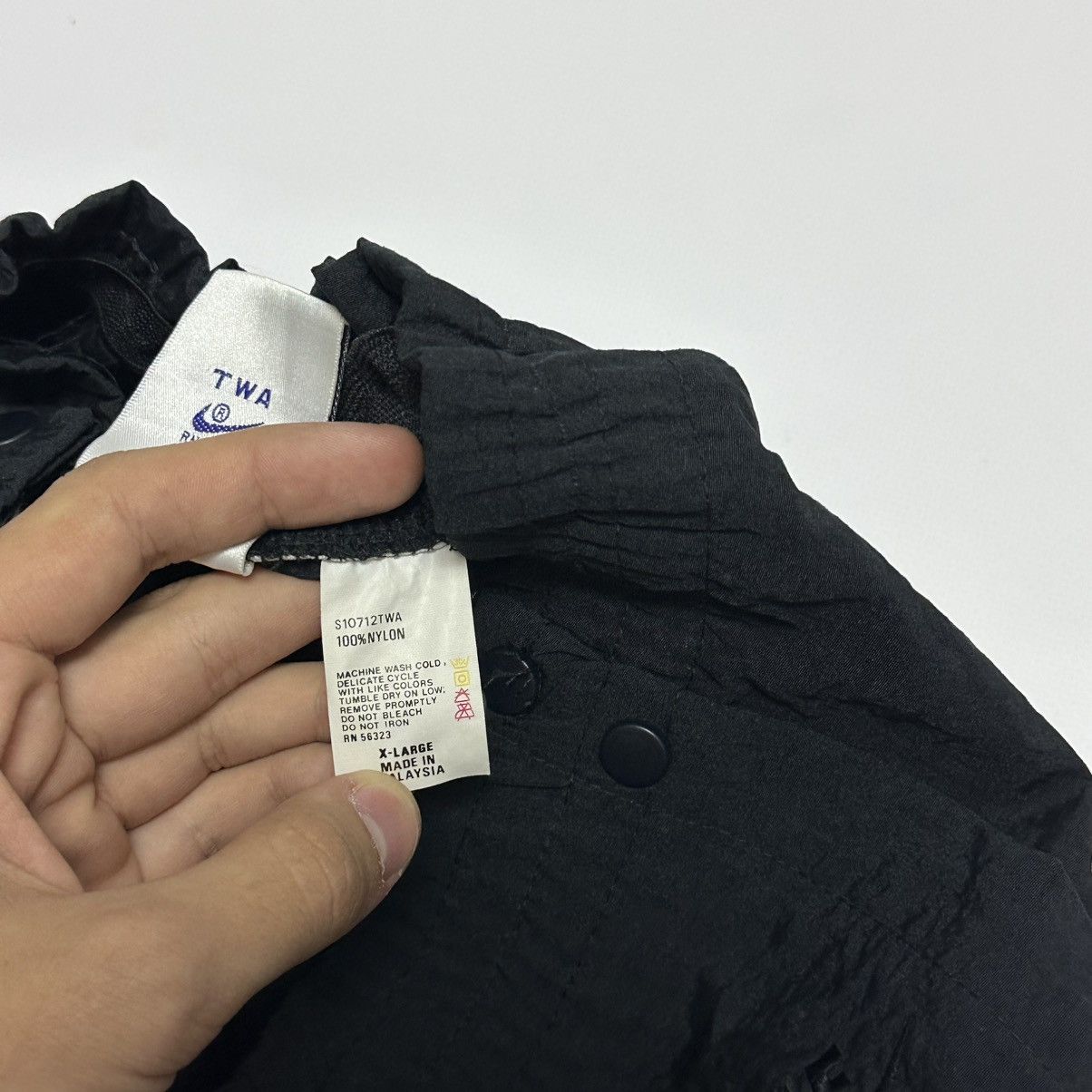 Nike Rare Nike Nylon Force vintage Pants 90s Y2K Drill baggy Size US 36 / EU 52 - 6 Thumbnail