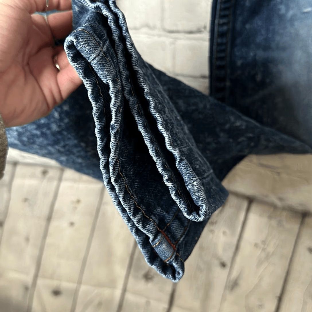 True Religion VINTAGE? Actually not vintage. Title: True Religion World Tour Skinny Jeans Men 29 Blue Acid Wash Distressed 33 Inseam Size US 29 - 4 Thumbnail