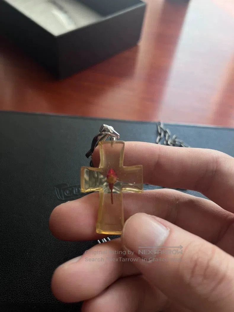 Undercover Undercover Takahashi Shield amber cross necklace. Size ONE SIZE - 3 Thumbnail