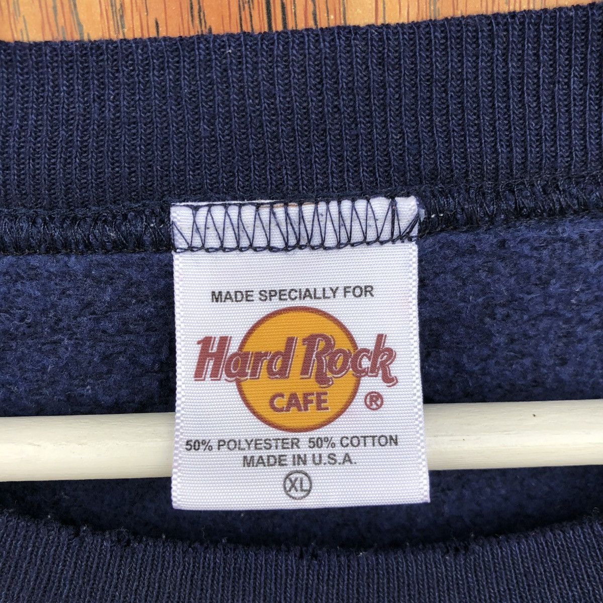 Hard Rock Cafe Vintage Hard Rock Cafe Sweatshirt Size US XL / EU 56 / 4 - 7 Thumbnail