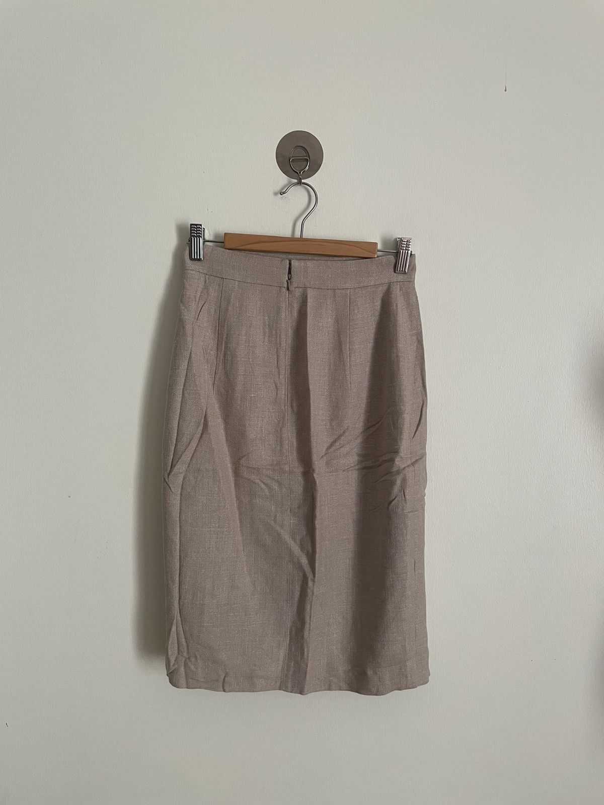 Max Mara Max Mara Plain A-line Midi Skirt Size 26" / US 2 / IT 38 - 2 Thumbnail