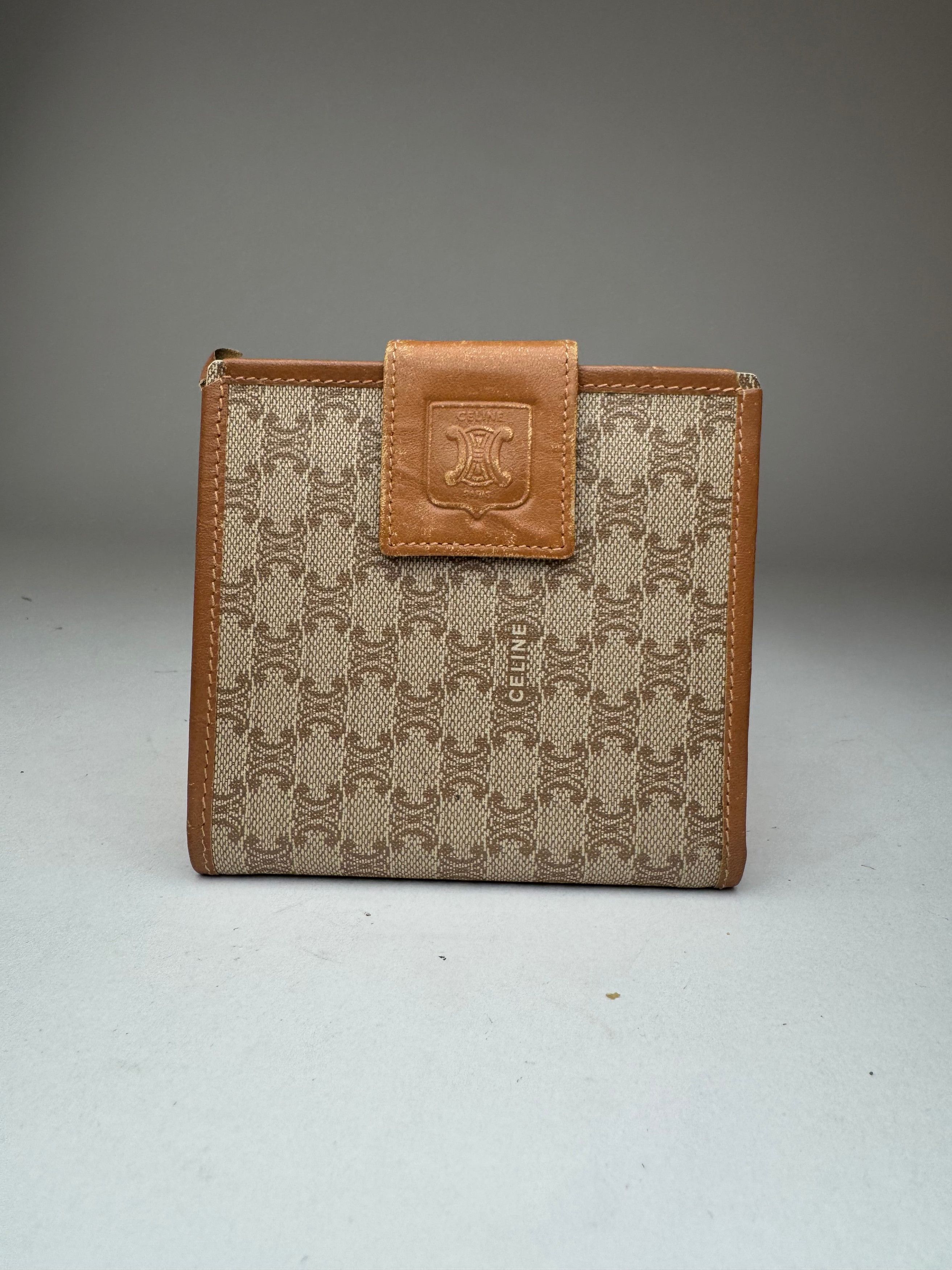 Celine Vintage Paris Monogram Leather wallet beige brown Size ONE SIZE - 1 Thumbnail
