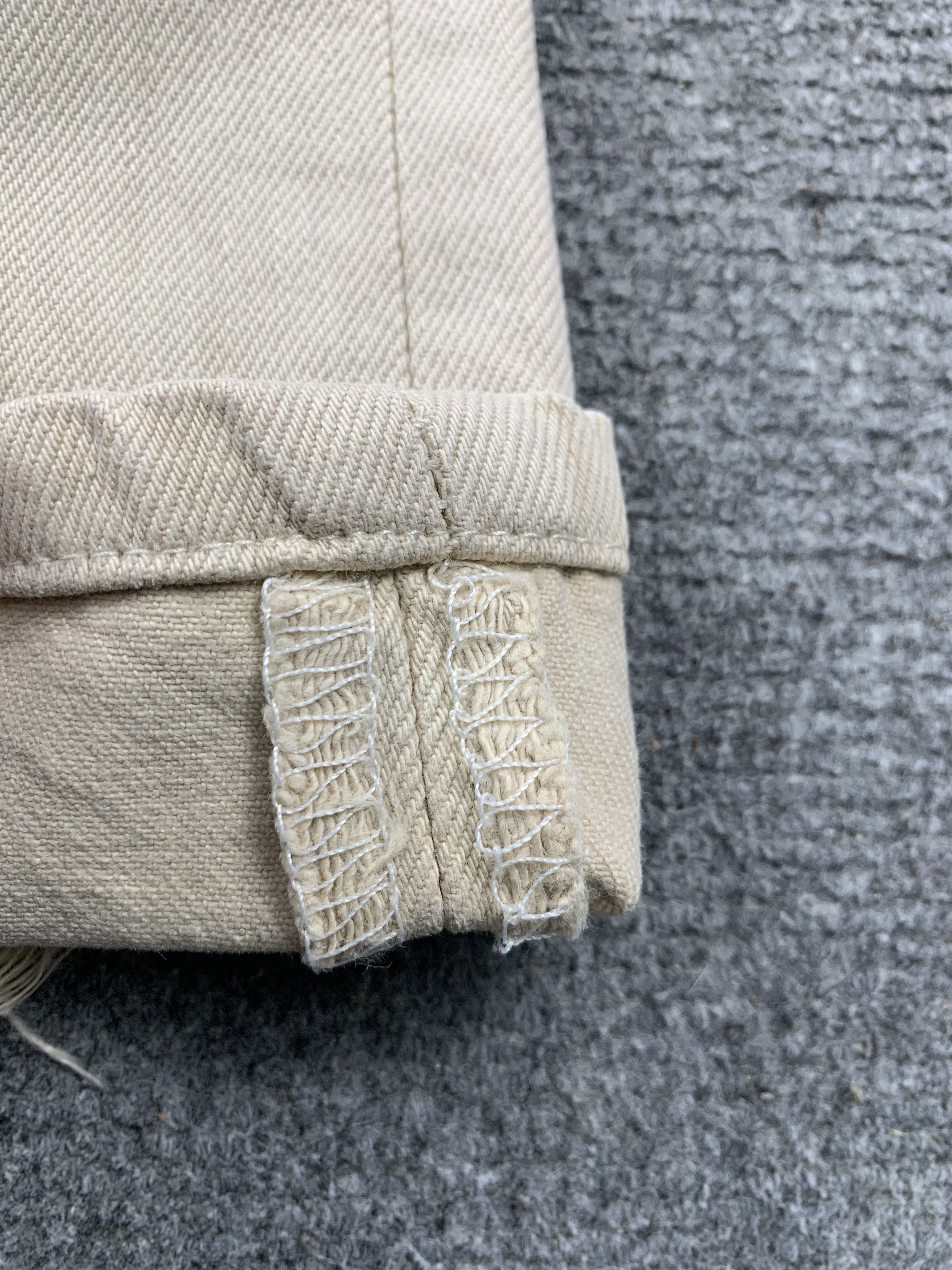 Levi's Vintage Levis 501 Cream Jeans DP1983 Size US 31 - 9 Thumbnail