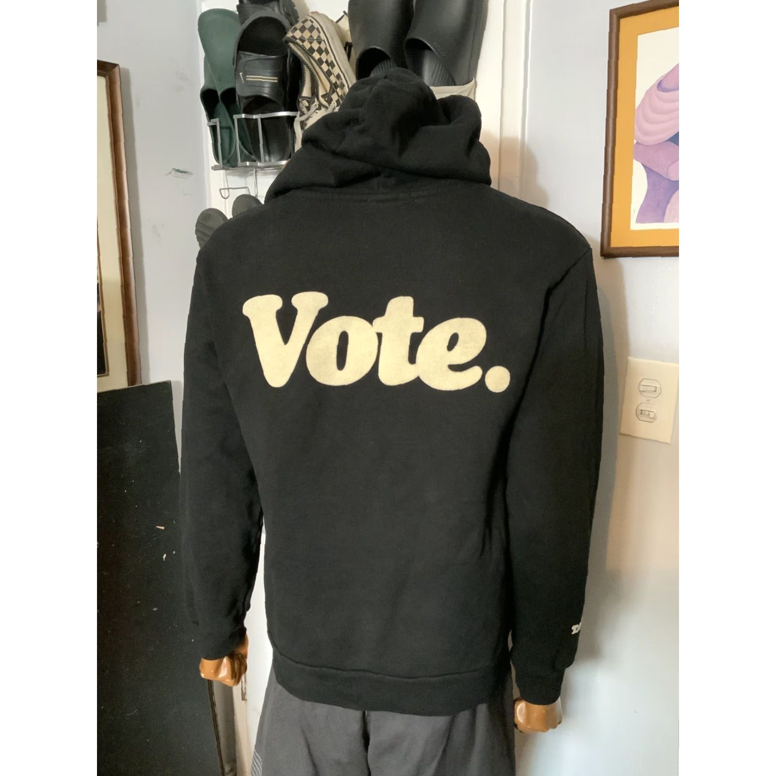 Talentless Talentless Vote Black Heavyweight Fleece Pullover Sweatshirt Hoodie Sz. S Mens Size S Pullover Hoodie Heavyweight Fleece Black Talentless Vote Mens S Size US S / EU 44-46 / 1 - 7 Thumbnail