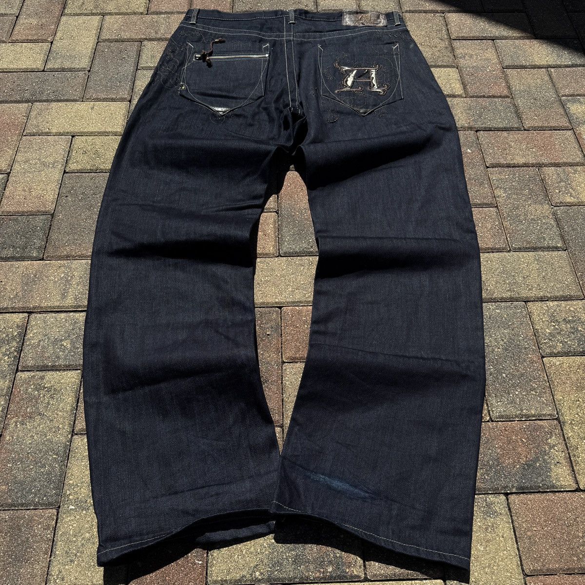Akademiks Y2K Baggy Akademiks Embroidered Dark Denim Jeans Size US 40 / EU 56 - 1 Thumbnail