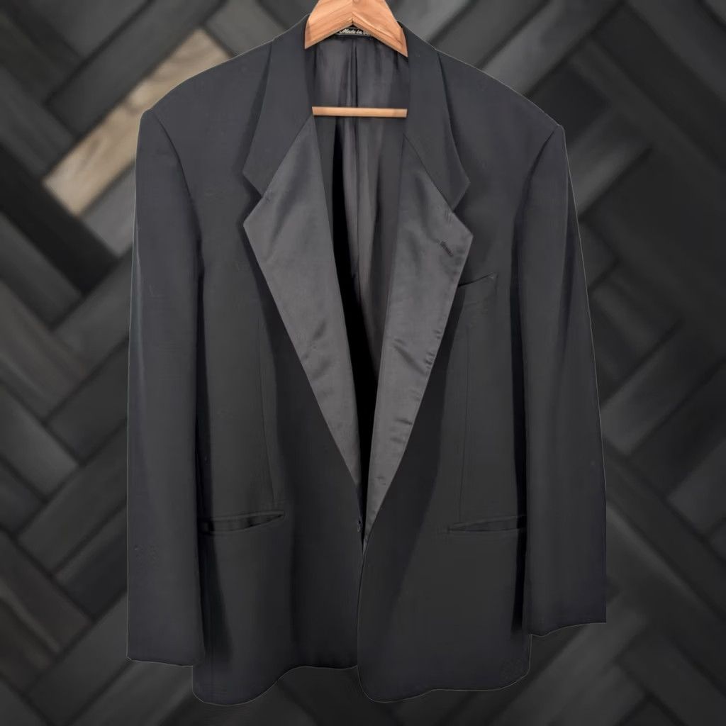 Giorgio Armani VINTAGE Giorgio Armani Blazer Tuxedo Jacket Men's 44 Black Wool Silk 1990s Wedding Formal 2-Button One-Button Deep Lapel Italy Size 44R - 1 Thumbnail