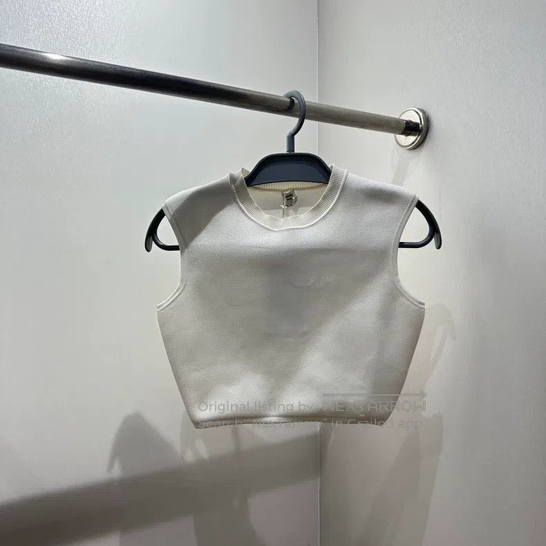Hermes Solid Knit Vest