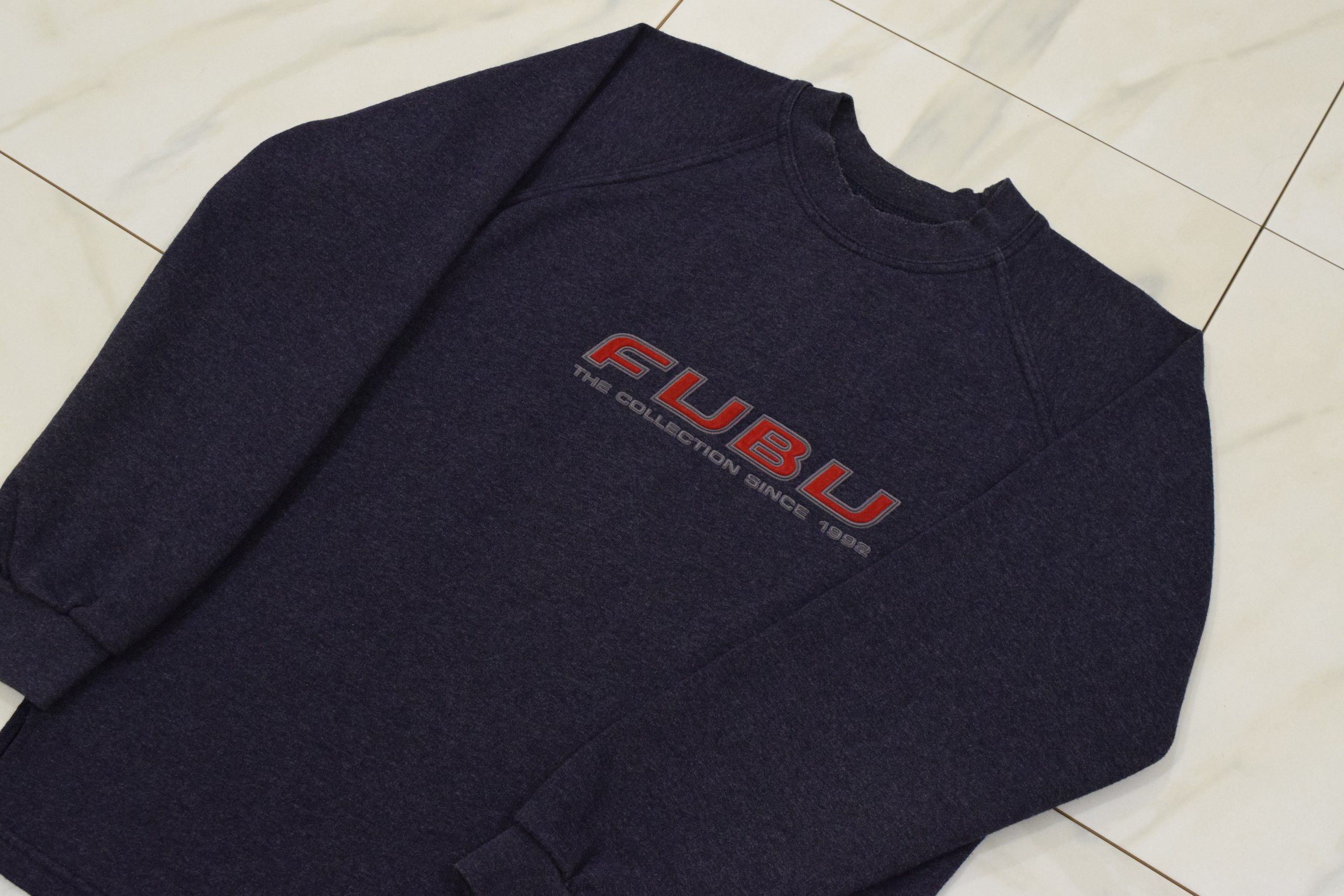 Fubu FUBU sweatshirt, vintage, 90s hip hop, 1990s Y2K mens size S Size US S / EU 44-46 / 1 - 2 Thumbnail