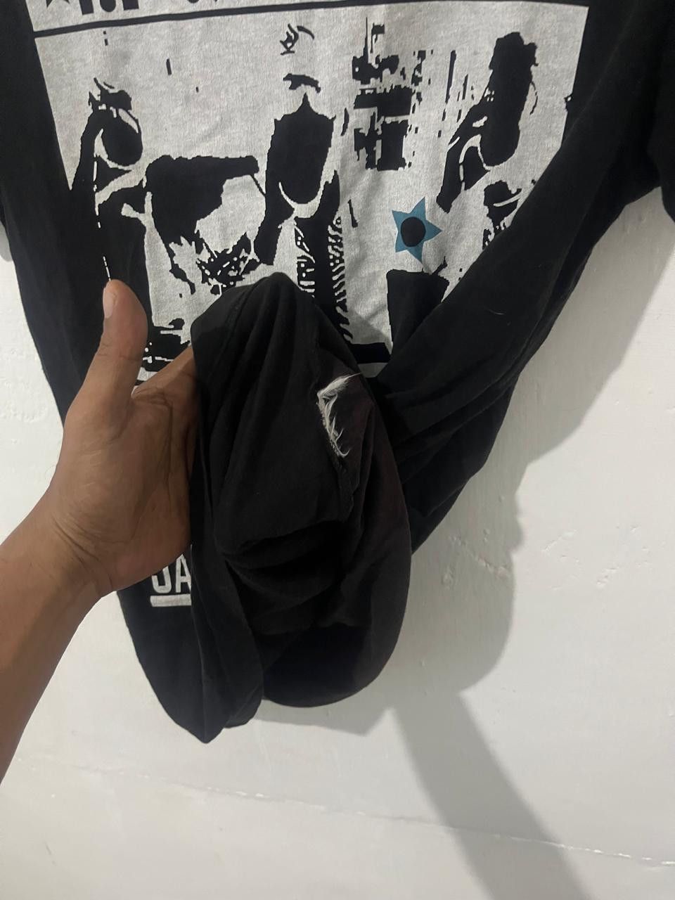 Band Tees The Clash I.P ZONE vintage y2k Size US M / EU 48-50 / 2 - 3 Thumbnail