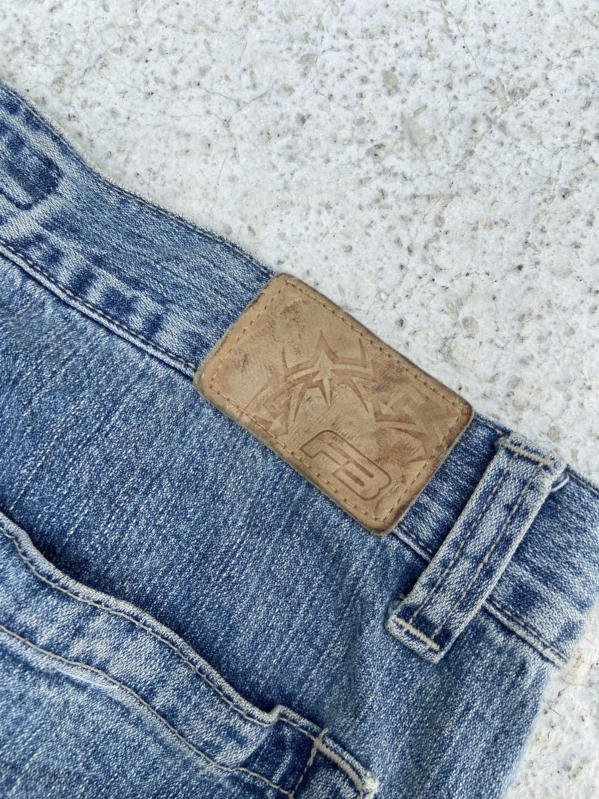 Hysteric Glamour × Japanese Brand × Vintage Flare Baggy Fishbone Denim Size US 37 - 3 Thumbnail
