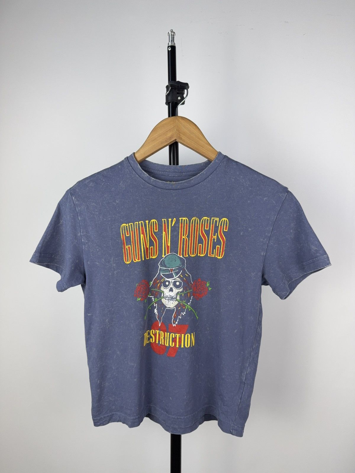 Guns N' Roses Guns N’ Roses 2024 UK Tour T-Shirt Bravado Vintage Style Size S / US 4 / IT 40 - 1 Thumbnail
