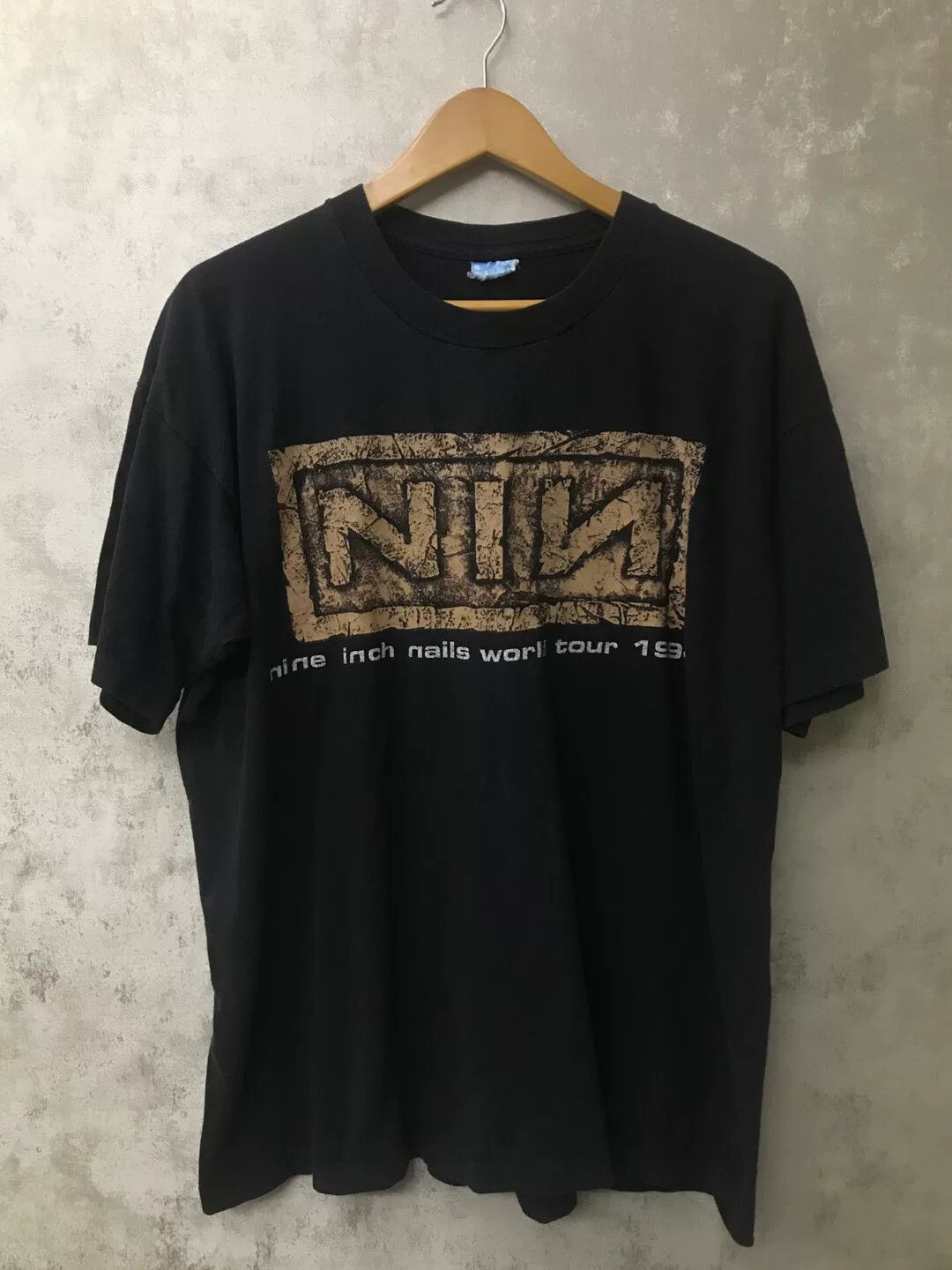 Vintage Nine Inch Nails 1994 World Tour Size US XL / EU 56 / 4 - 1 Thumbnail