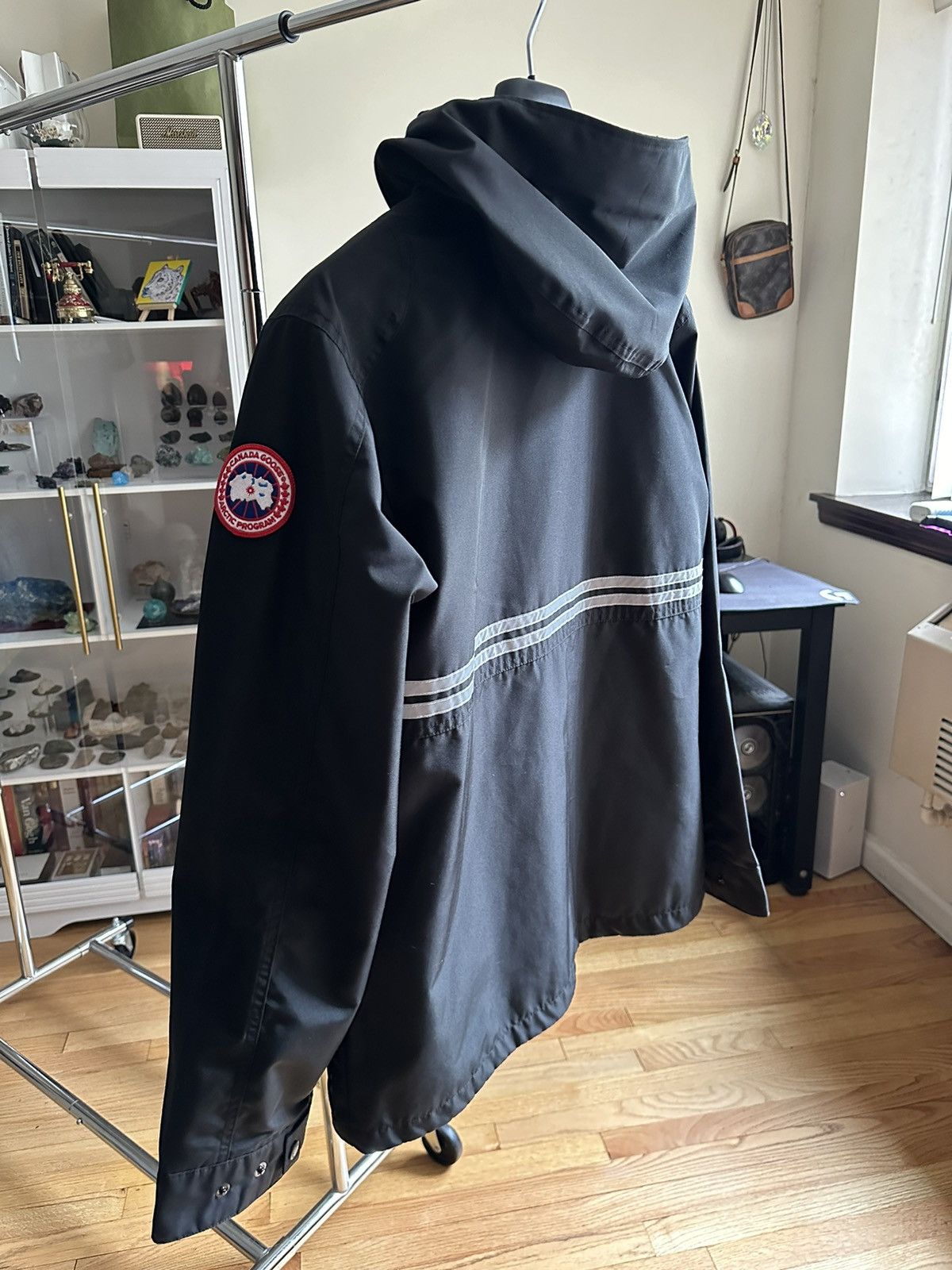 Canada Goose CANADA GOOSE Lockerport Arctic Tech Hooded Jacket Light Size US L / EU 52-54 / 3 - 1 Thumbnail