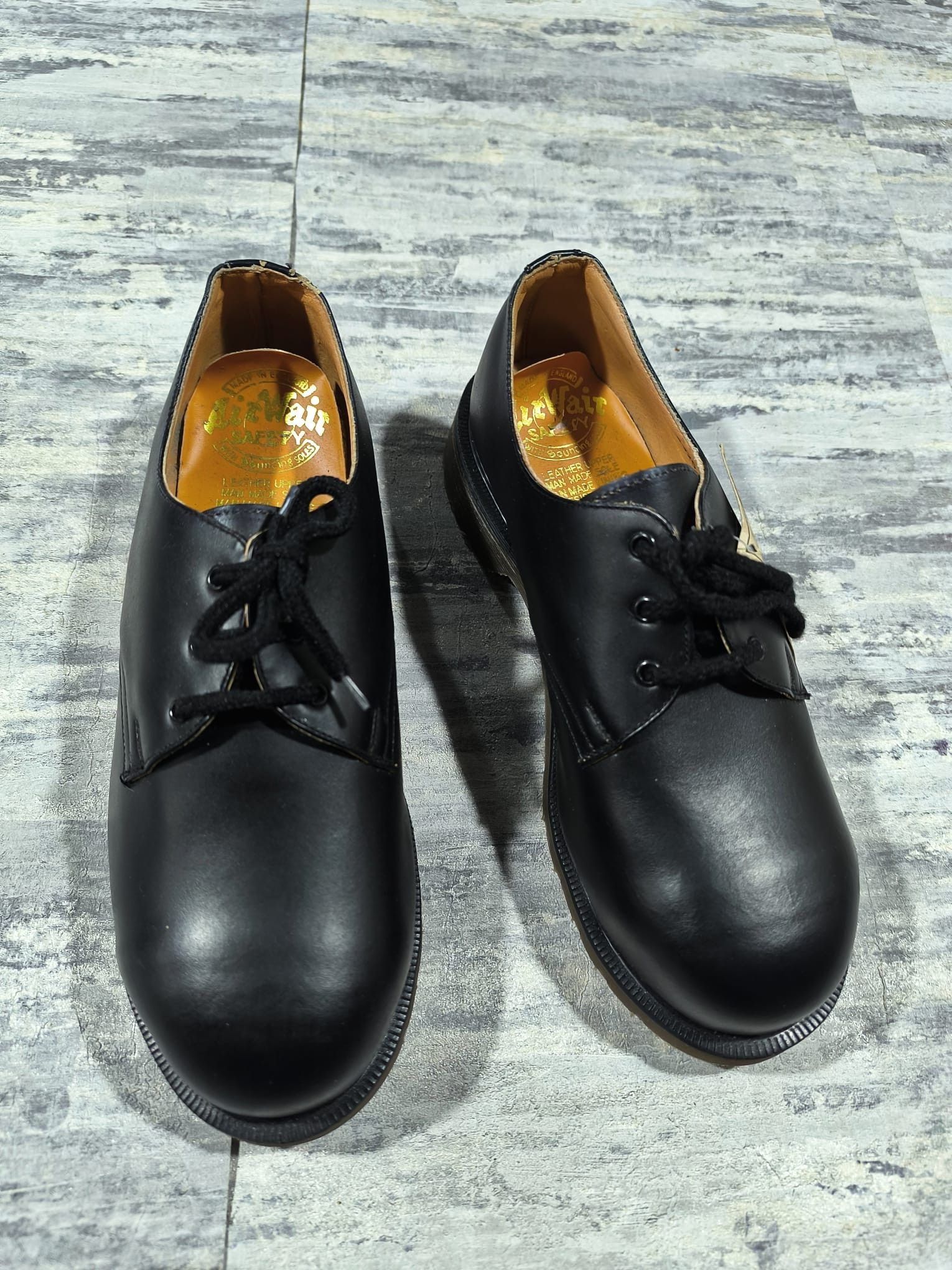 Dr. Martens VINTAGE MADE IN ENGLAND DR MARTENS STEEL CAP TOE SAFTEY Size US 7 / EU 40 - 2 Thumbnail