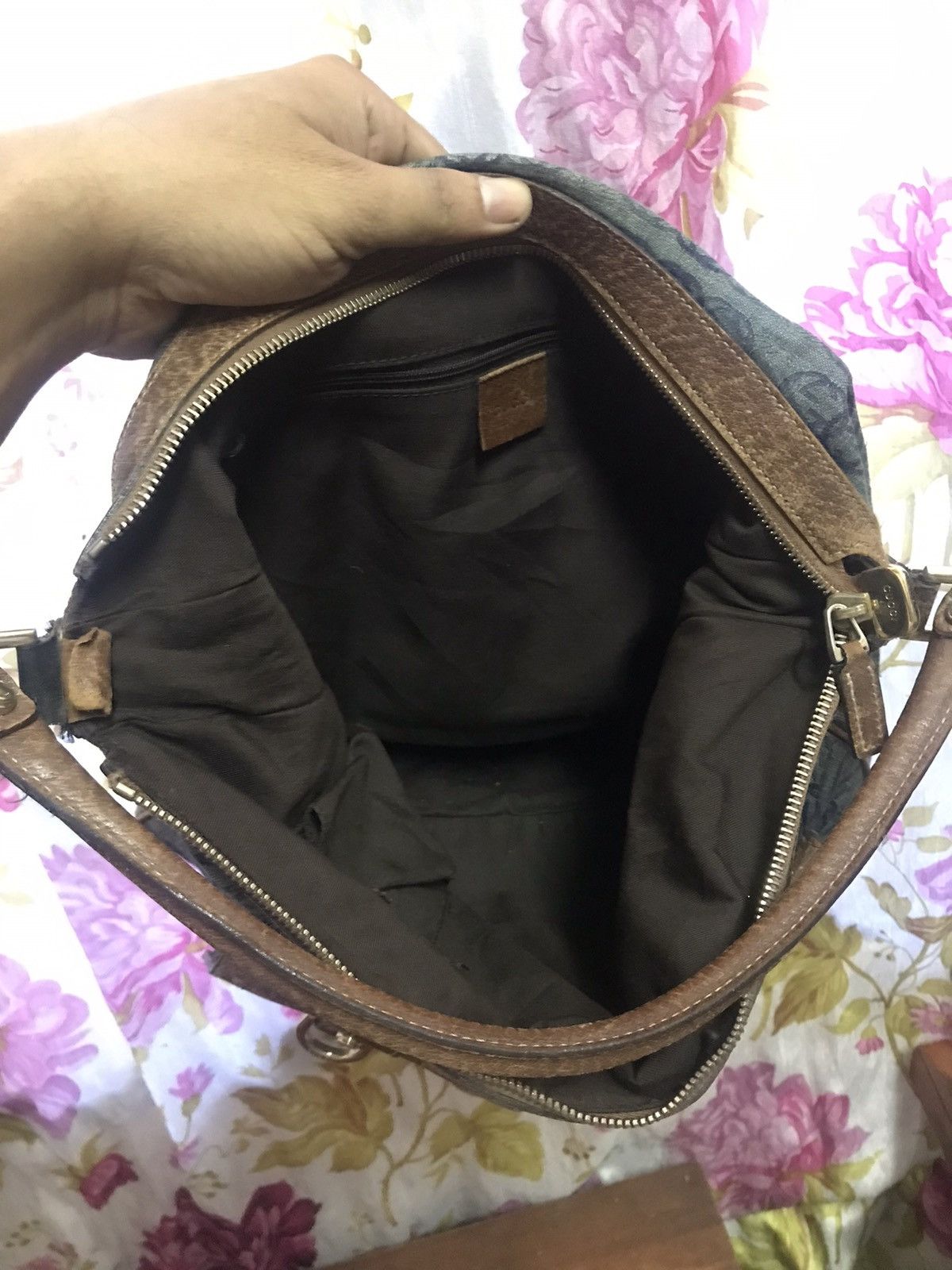 Gucci Authentic Gucci Gg Pocket Bag Size ONE SIZE - 5 Thumbnail