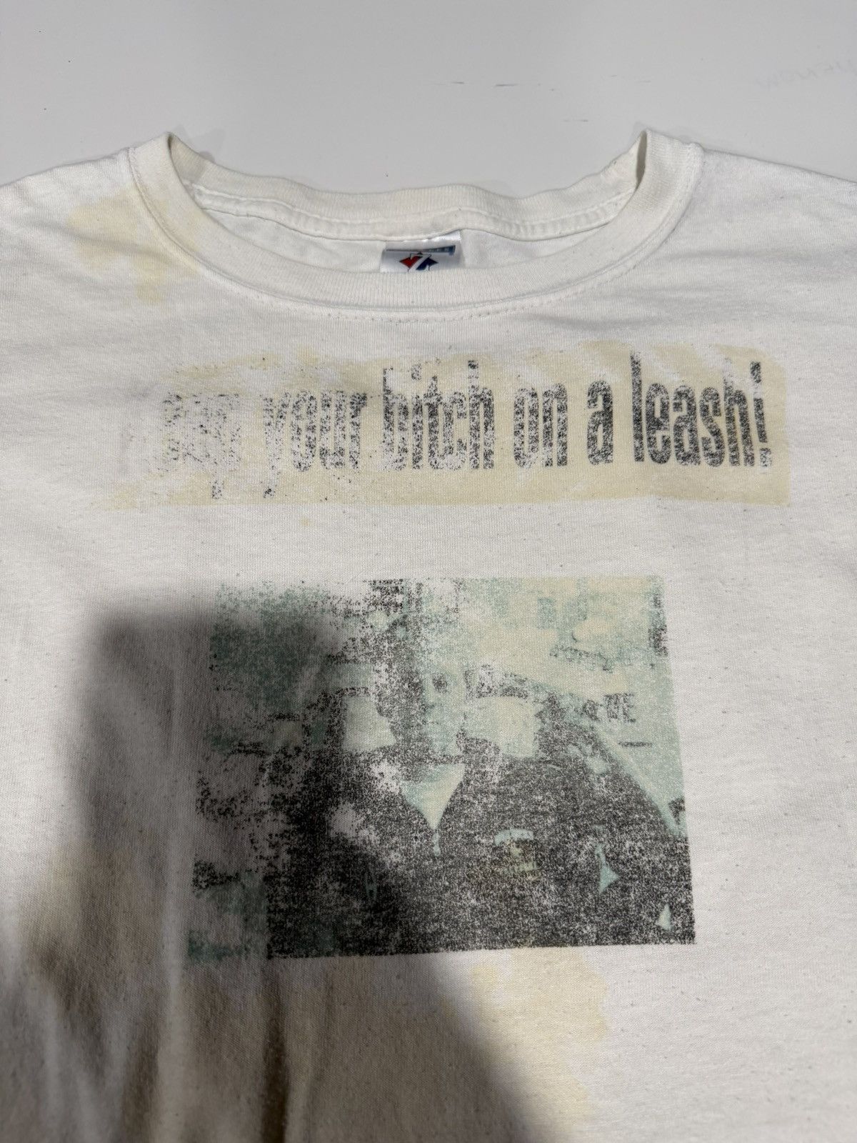 Vintage 2000s Y2K Vintage Bitch On A Leash Faded Punk Grunge Tee L Size US L / EU 52-54 / 3 - 9 Thumbnail