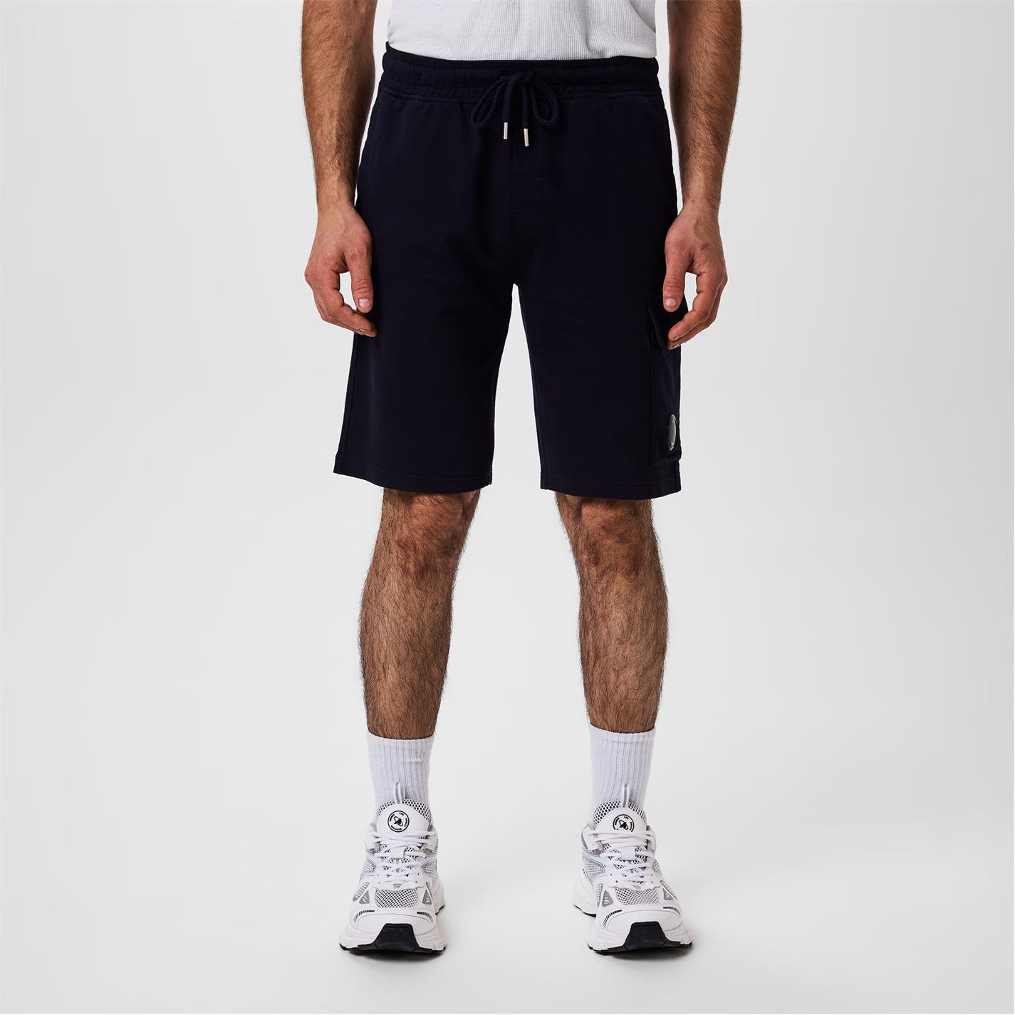 C.P. Company o1g2r1mq0426 Micro Lens Fleece Jogger Shorts in Blue Size US 38 / EU 54 - 3 Thumbnail