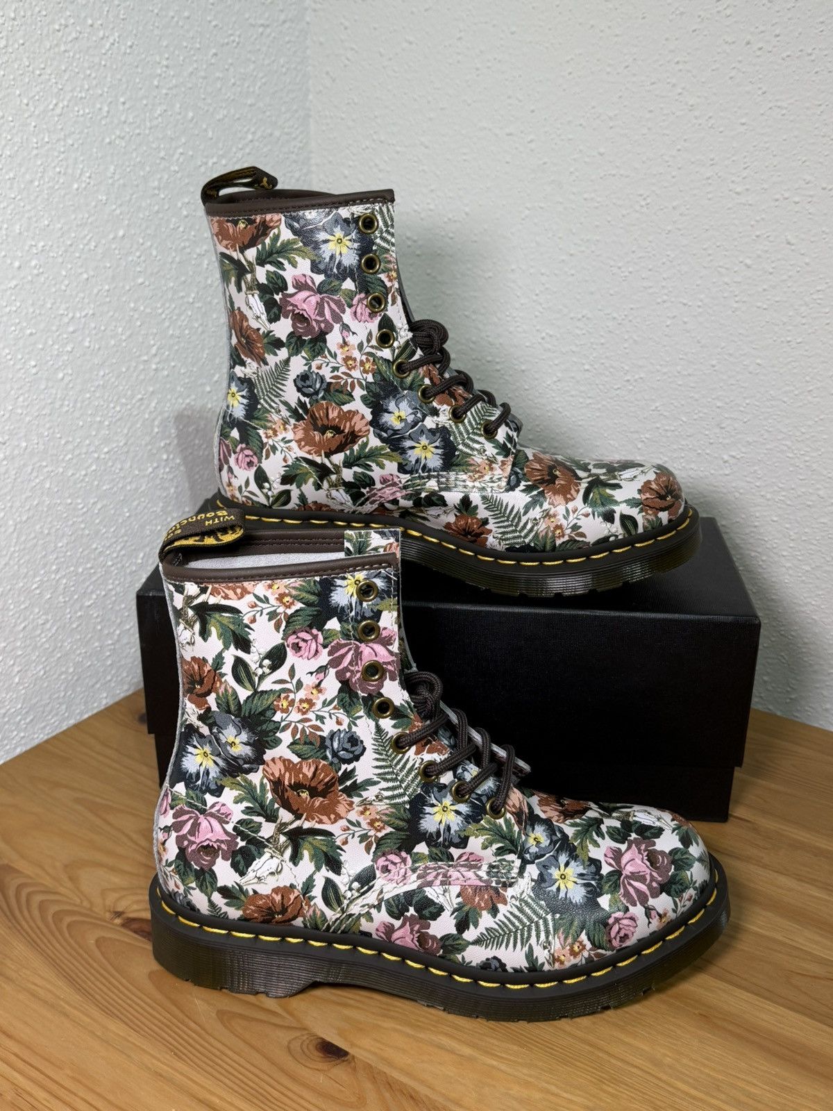 Dr. Martens Dr. Martens 1460 English Garden Size US 8 / IT 38 - 4 Thumbnail