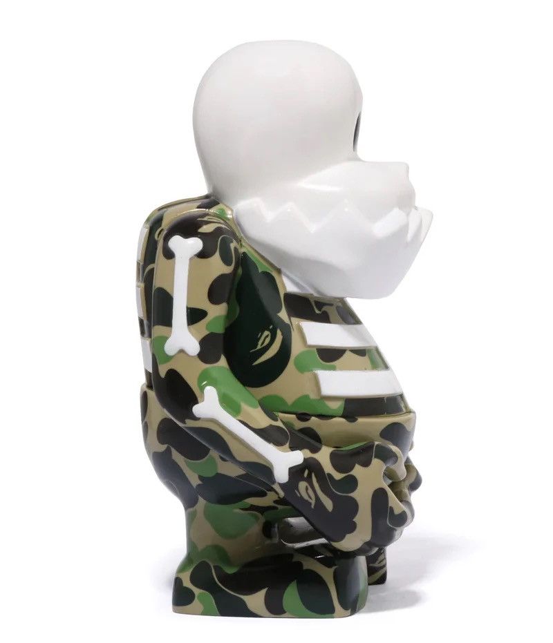 Bape Bape Bounty Hunter Figure Size ONE SIZE - 2 Thumbnail